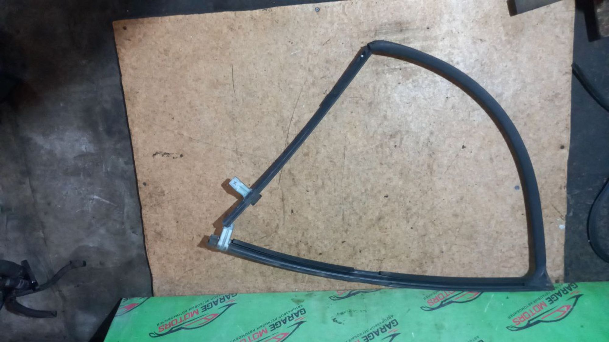 https://ycs.partsauto.market/partsauto-images/thmbs/userImages/7cfef6f3f711b4301ce5946b404c3455/part/62697ee4-a3da-4feb-bd2f-7a293517cdf8_1722792400656.jpg