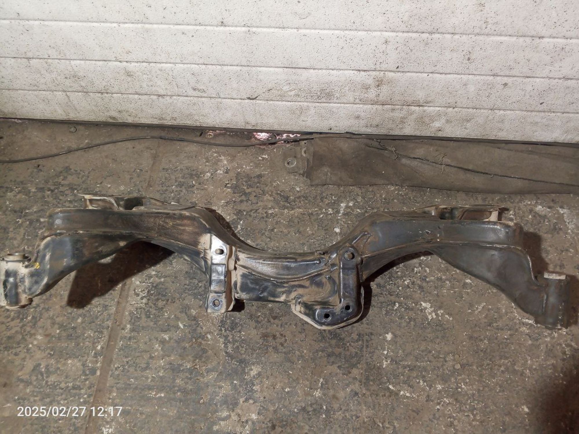https://ycs.partsauto.market/partsauto-images/thmbs/userImages/7cfef6f3f711b4301ce5946b404c3455/part/6860c9cb-22c2-4d69-8527-8641eda77974_1740649246803.jpg