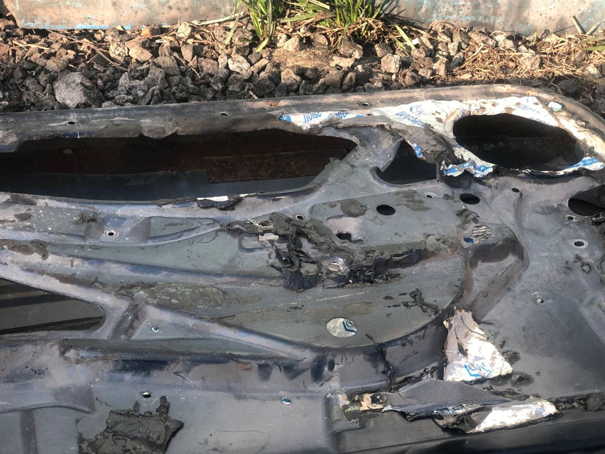 https://ycs.partsauto.market/partsauto-images/thmbs/userImages/7cfef6f3f711b4301ce5946b404c3455/part/694f463b-633c-42c4-b0c0-aa478af94009_1744283298013.jpg