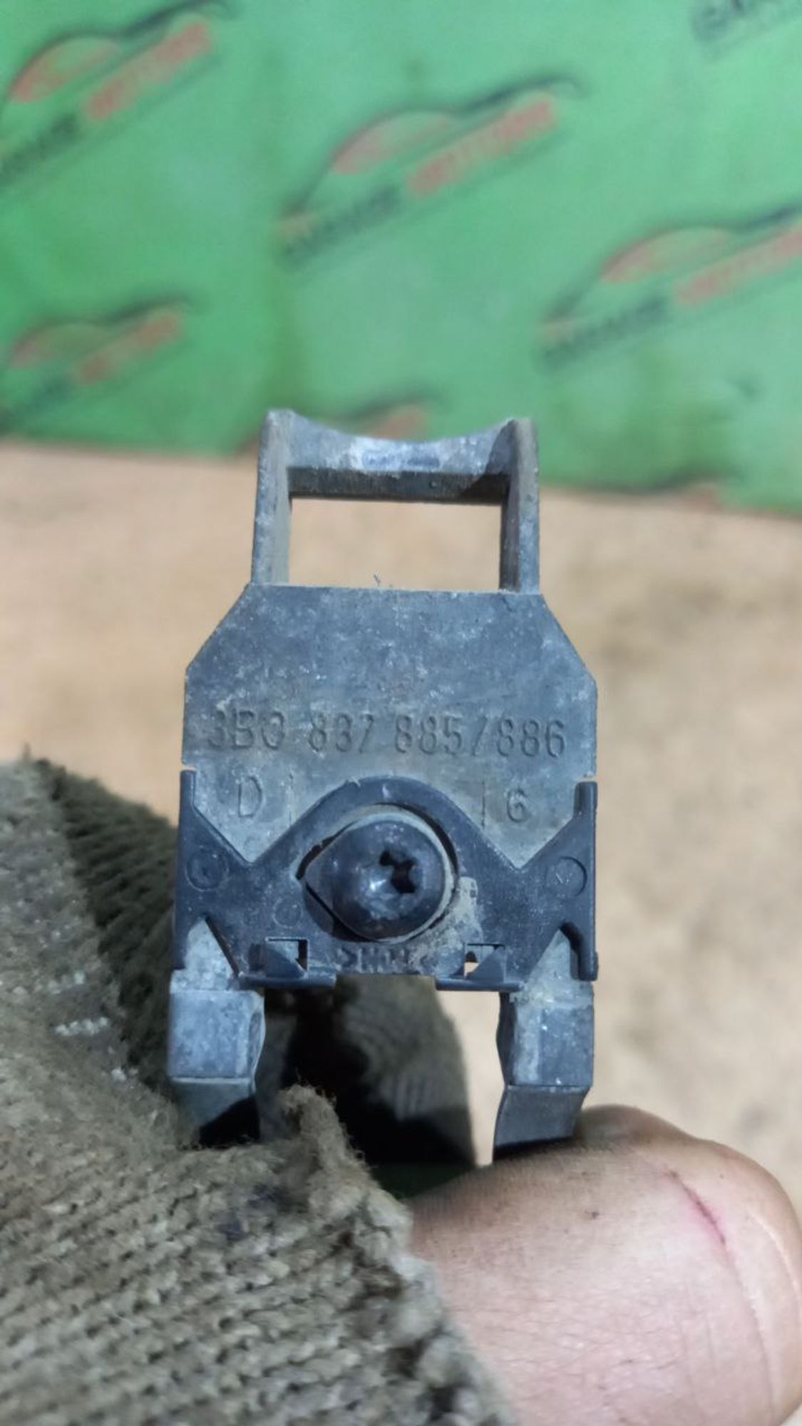 https://ycs.partsauto.market/partsauto-images/thmbs/userImages/7cfef6f3f711b4301ce5946b404c3455/part/6d0e259a-6cc8-4830-afa4-e1fb2e711a80_1718794481261.jpg