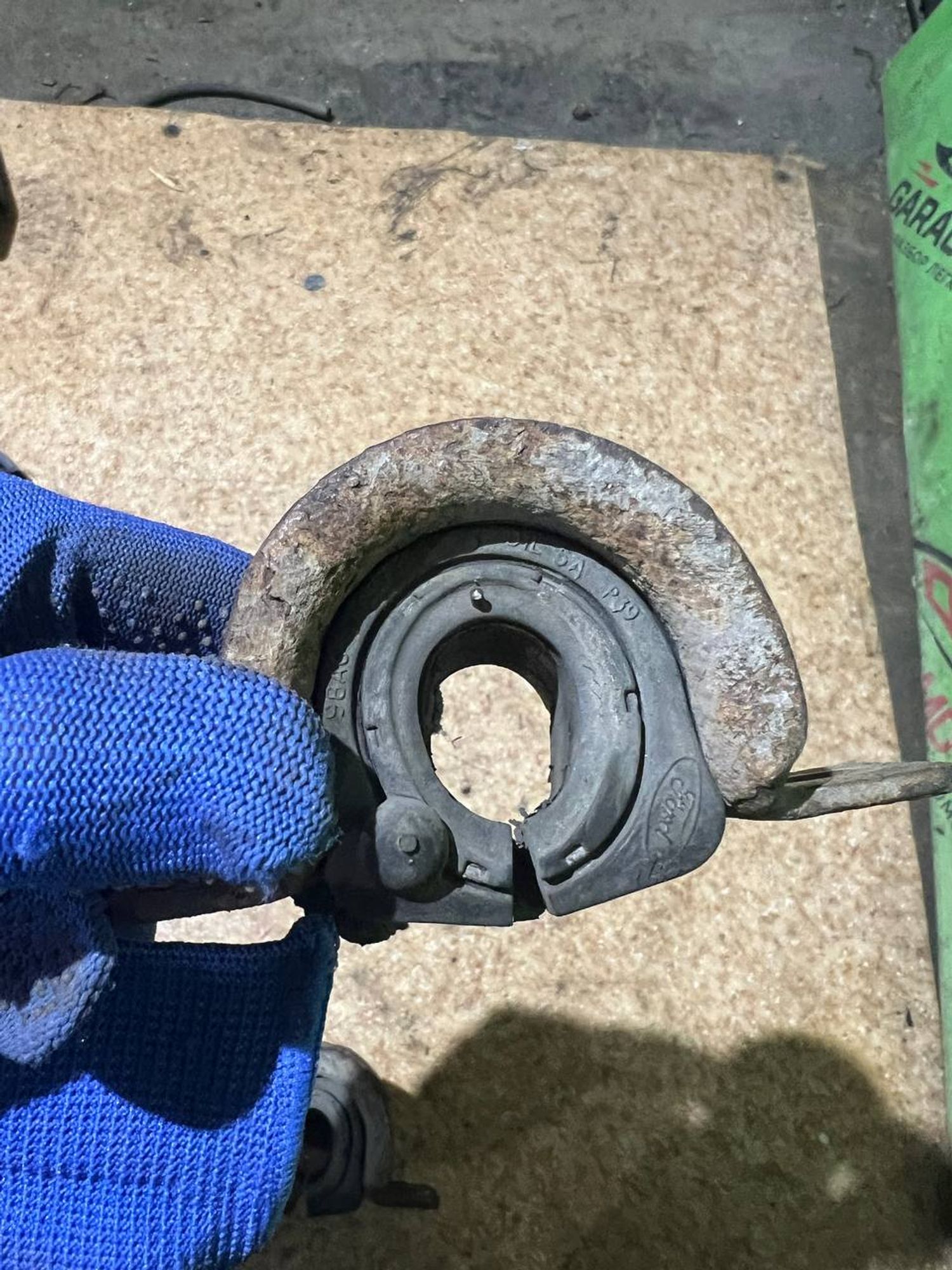 https://ycs.partsauto.market/partsauto-images/thmbs/userImages/7cfef6f3f711b4301ce5946b404c3455/part/70ad69e0-cc86-4497-b60e-8b241c620dfd_1731930036341.jpg