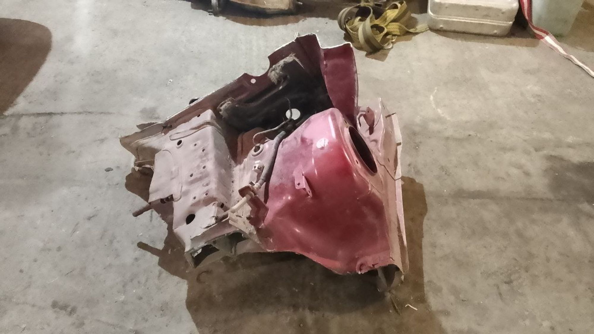 https://ycs.partsauto.market/partsauto-images/thmbs/userImages/7cfef6f3f711b4301ce5946b404c3455/part/71a2de08-aded-4e21-8979-bb69cf22318a_1731567466184.jpg