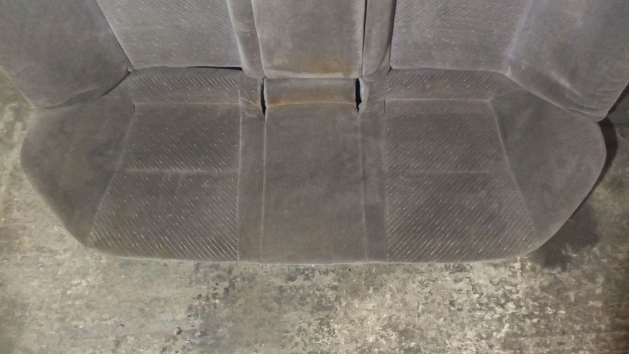 https://ycs.partsauto.market/partsauto-images/thmbs/userImages/7cfef6f3f711b4301ce5946b404c3455/part/7a60d95b-7952-4593-a294-f8ba178b62f7_1739207967420.jpg