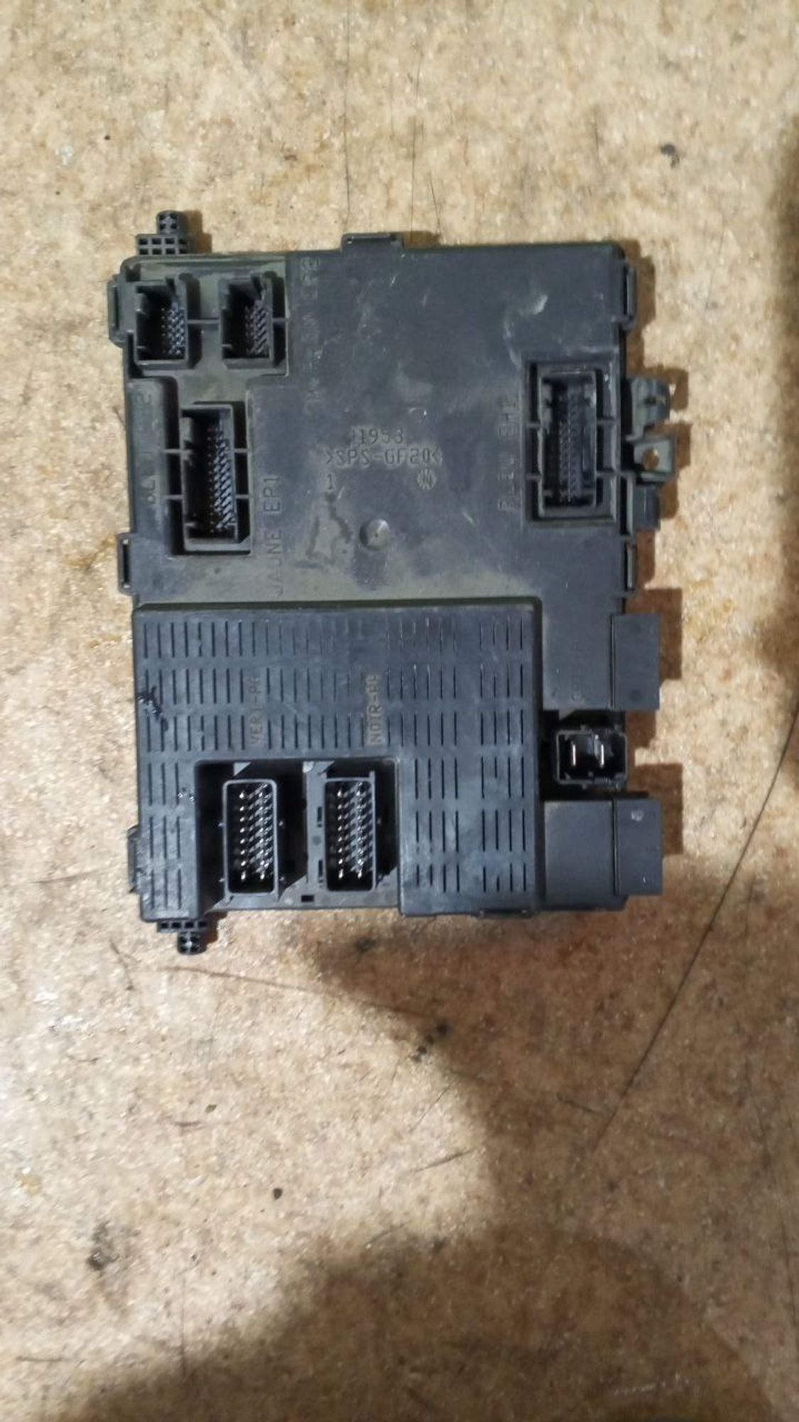 https://ycs.partsauto.market/partsauto-images/thmbs/userImages/7cfef6f3f711b4301ce5946b404c3455/part/7aafe221-dc32-453f-a4ce-61d562a3c4ca_1737479468355.jpg