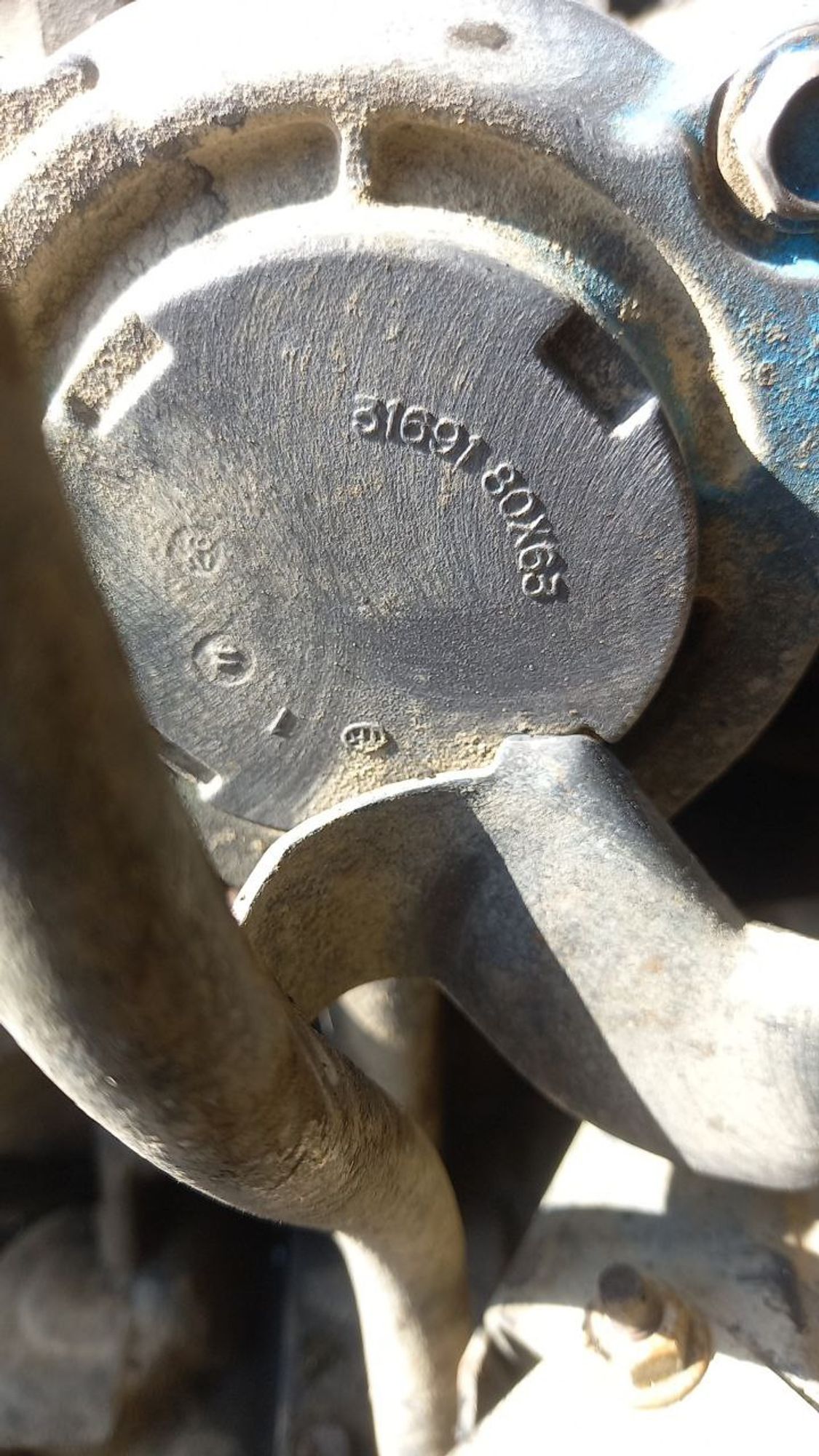 https://ycs.partsauto.market/partsauto-images/thmbs/userImages/7cfef6f3f711b4301ce5946b404c3455/part/828bf09f-fc9a-467c-bf6a-a4524b40e3b9_1725614463435.jpg