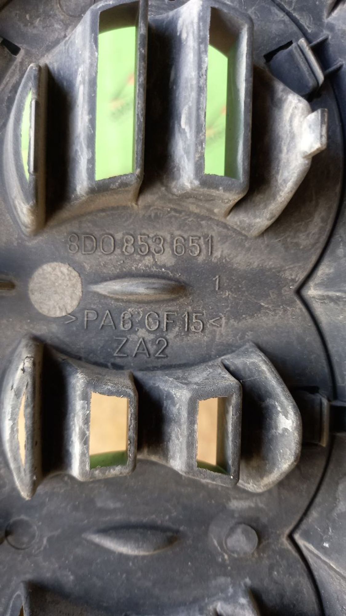https://ycs.partsauto.market/partsauto-images/thmbs/userImages/7cfef6f3f711b4301ce5946b404c3455/part/831f8cdd-5d4b-4f33-adf1-bdfe24d29a70_1713267876320.jpg