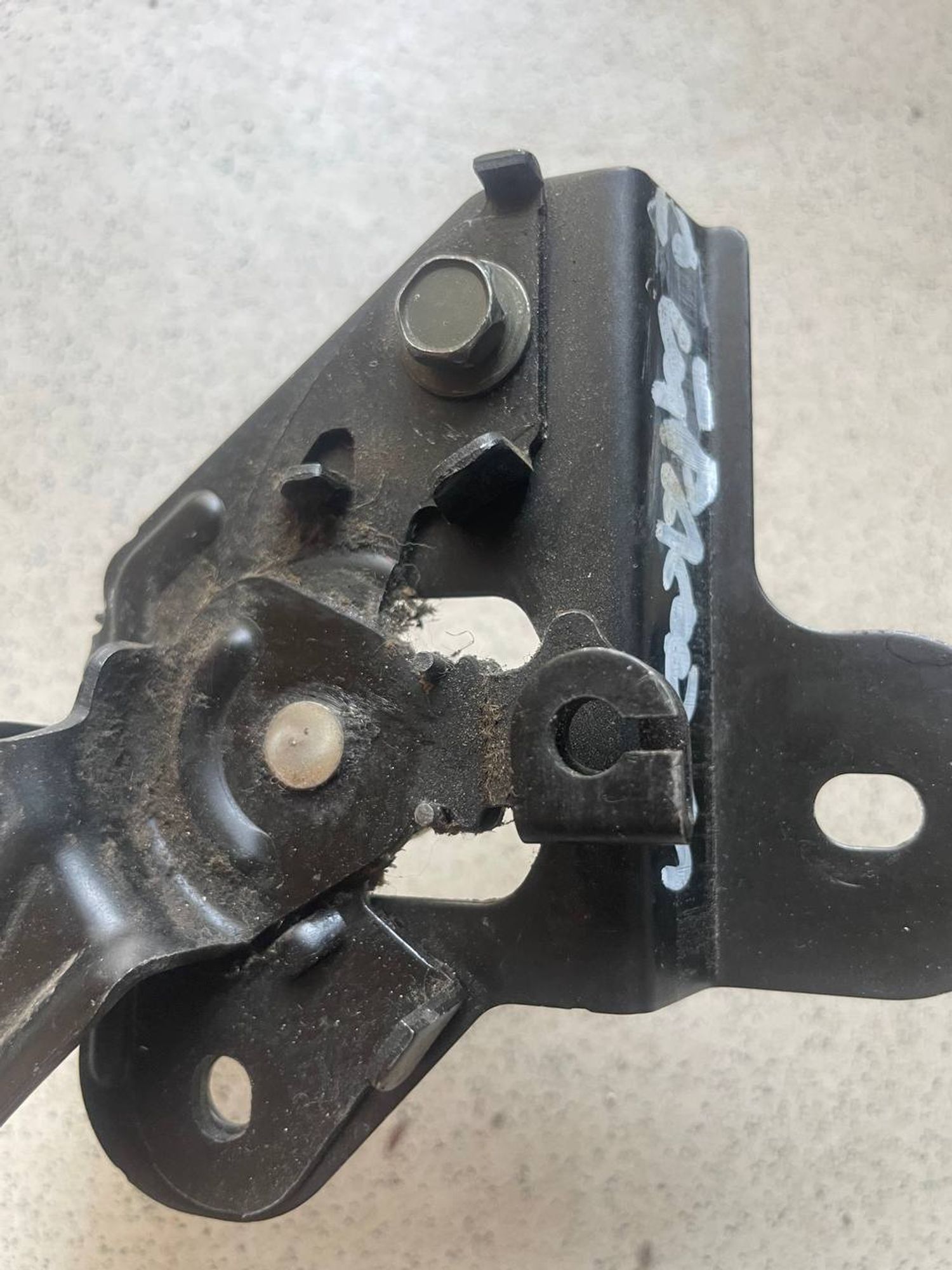 https://ycs.partsauto.market/partsauto-images/thmbs/userImages/7cfef6f3f711b4301ce5946b404c3455/part/8348361f-57e9-4a73-ba5d-d47da24d80eb_1779349374750.jpg
