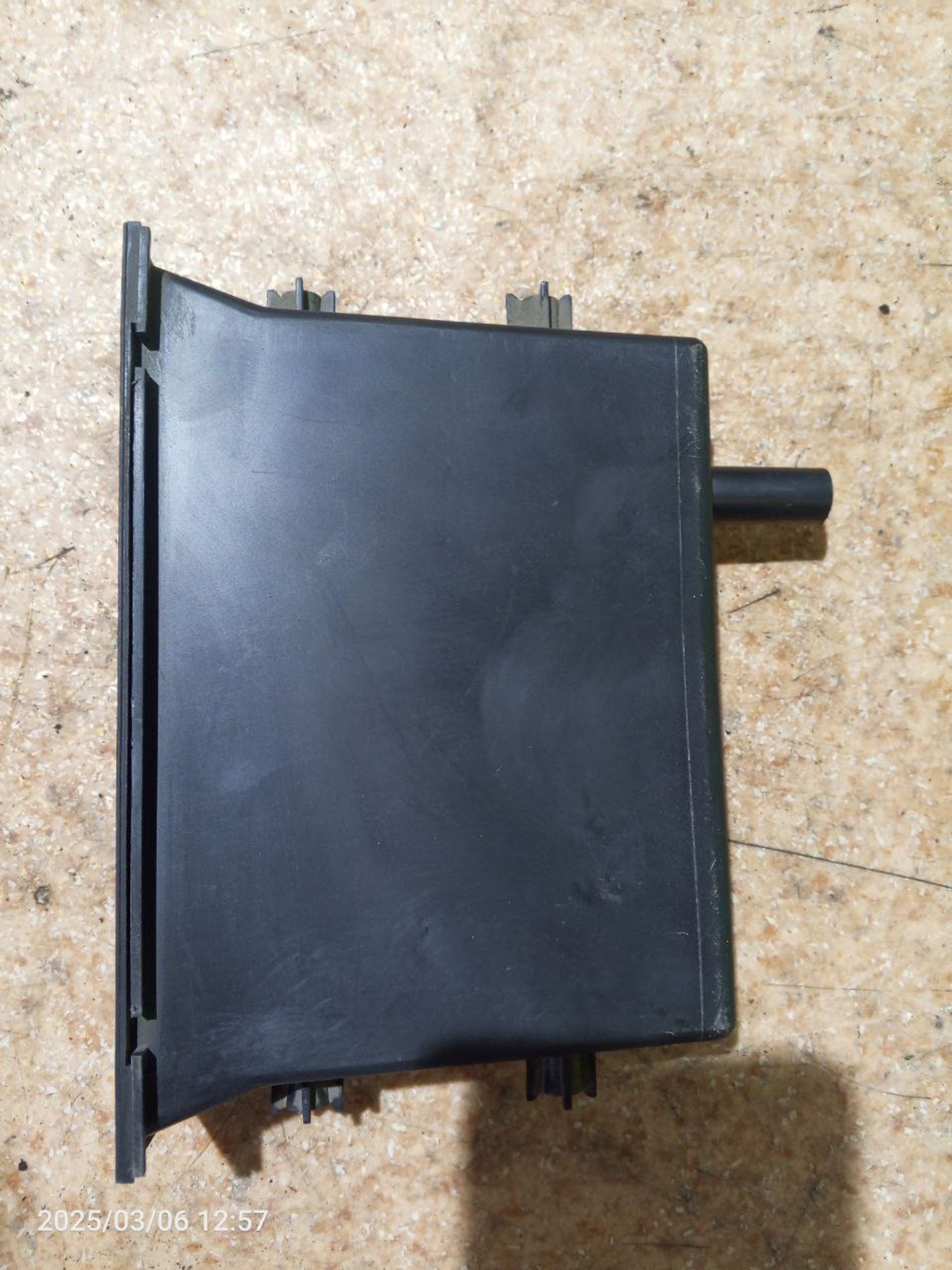 https://ycs.partsauto.market/partsauto-images/thmbs/userImages/7cfef6f3f711b4301ce5946b404c3455/part/86ac89fa-7b7e-4fef-b882-a167cb817a41_1741280140766.jpg
