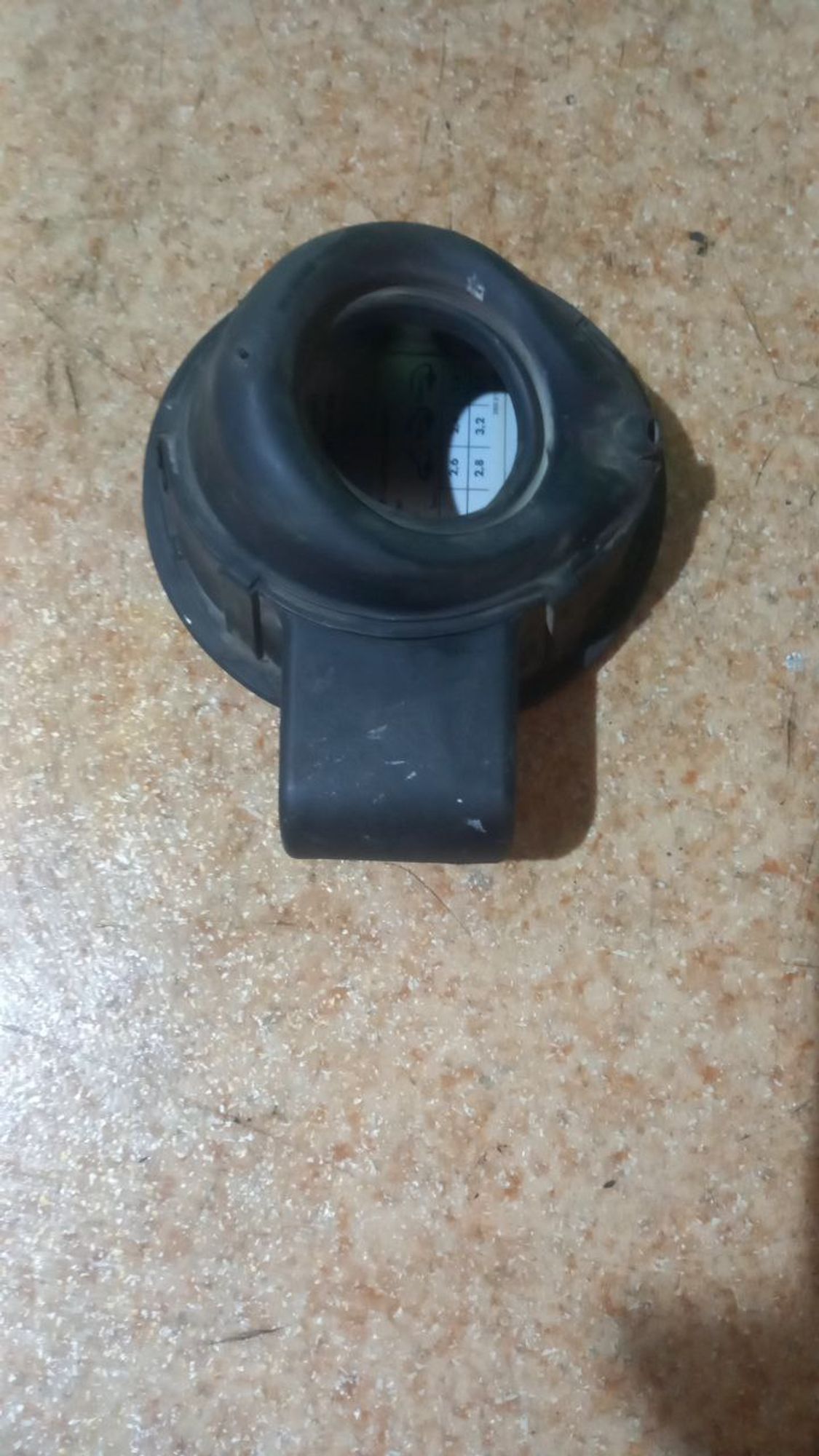 https://ycs.partsauto.market/partsauto-images/thmbs/userImages/7cfef6f3f711b4301ce5946b404c3455/part/88098969-9e11-4457-b82c-fe898b27a0e5_1708503605265.jpg