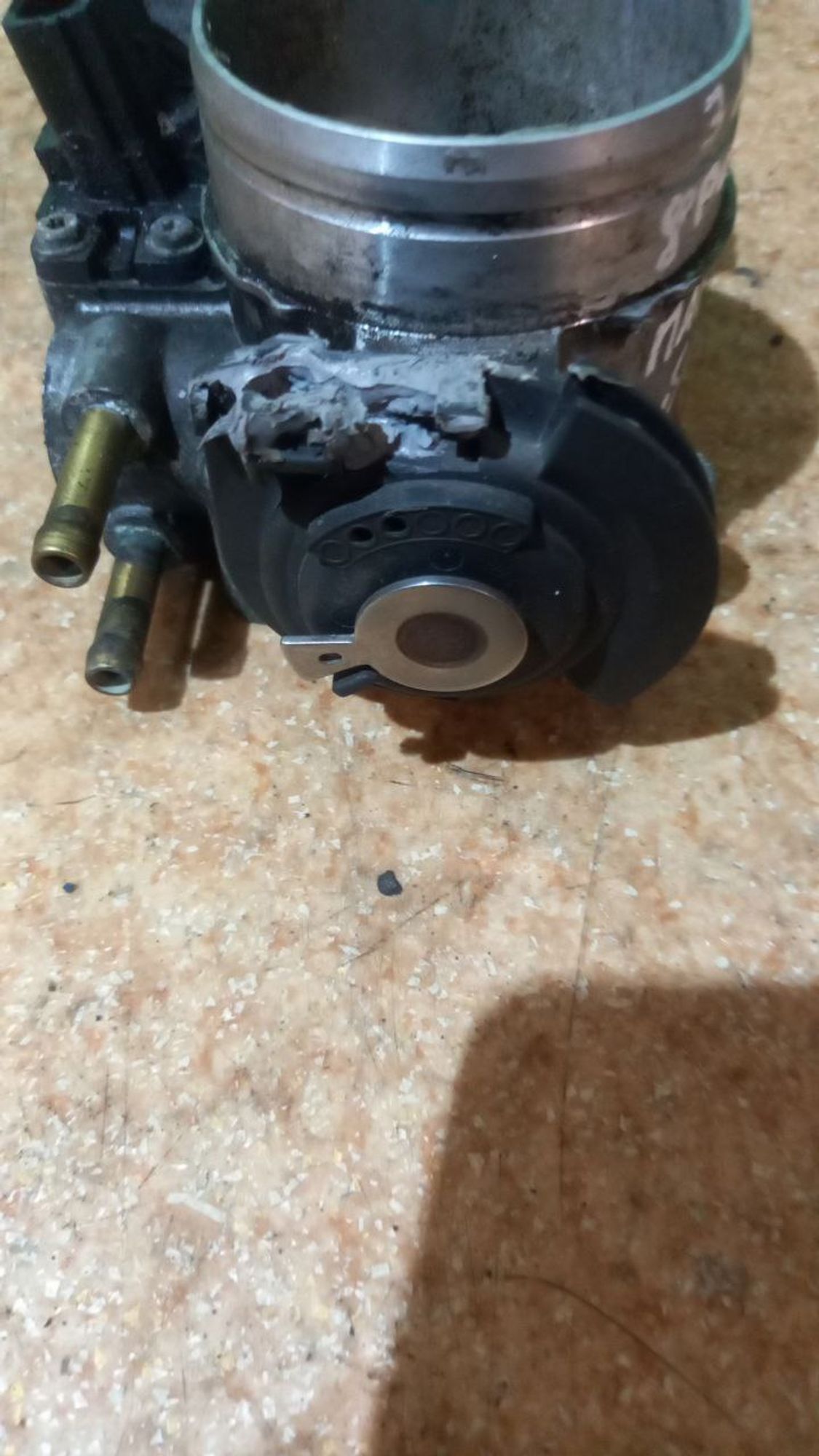 https://ycs.partsauto.market/partsauto-images/thmbs/userImages/7cfef6f3f711b4301ce5946b404c3455/part/90a7d157-e5a3-43e6-80e3-03cd8a93a38f_1707815845883.jpg