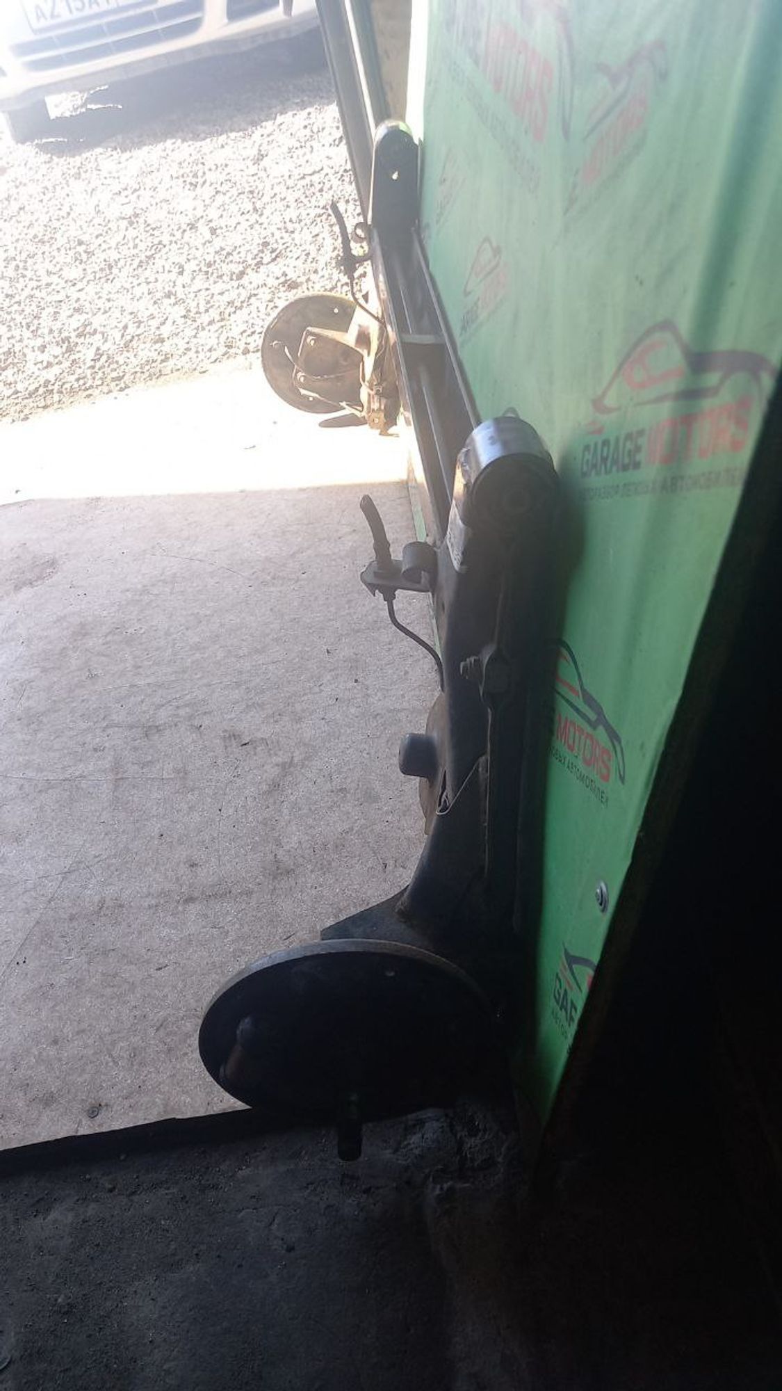 https://ycs.partsauto.market/partsauto-images/thmbs/userImages/7cfef6f3f711b4301ce5946b404c3455/part/930002c1-c23c-4807-9647-9b276fee0887_1714652978163.jpg