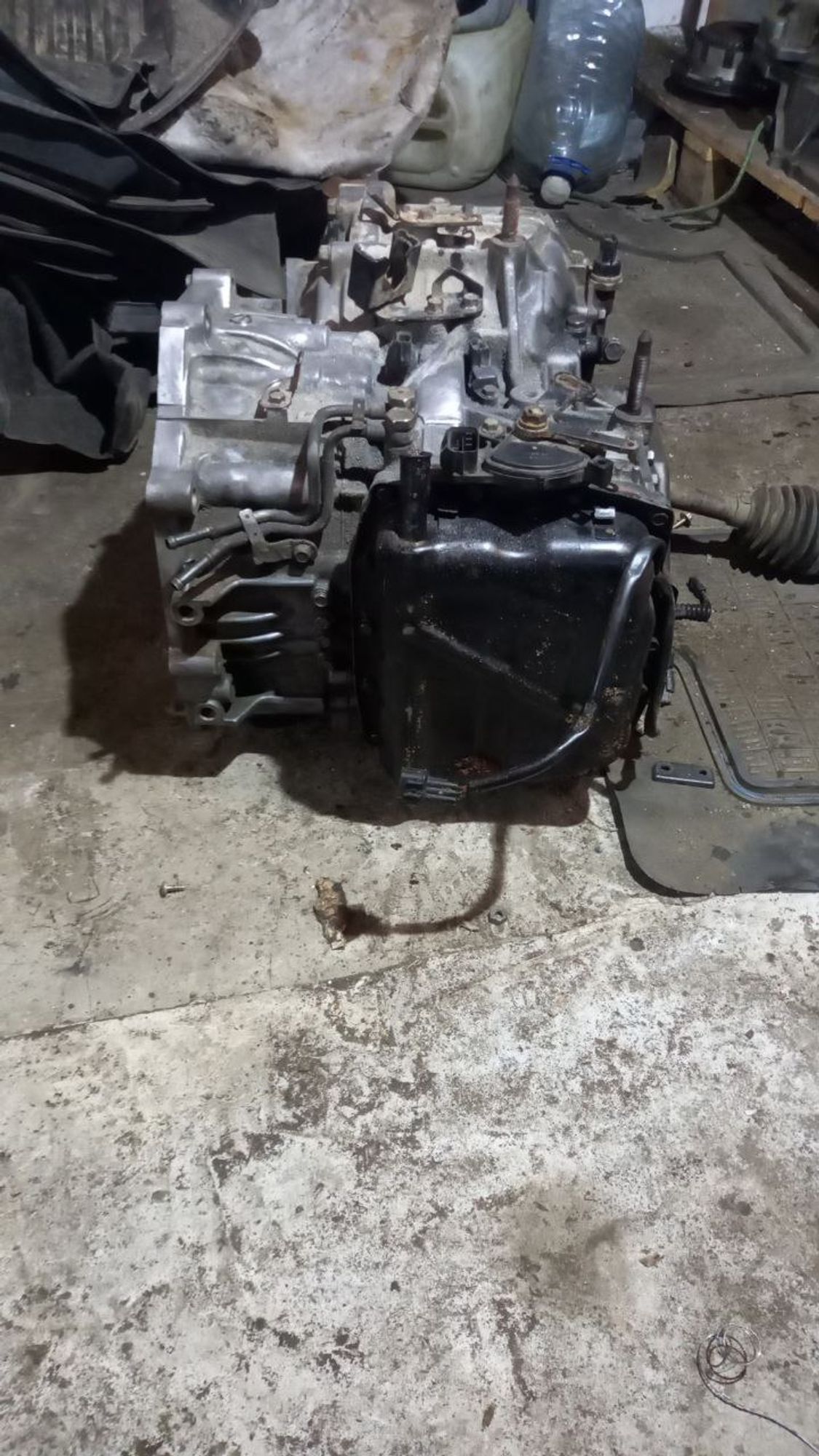 https://ycs.partsauto.market/partsauto-images/thmbs/userImages/7cfef6f3f711b4301ce5946b404c3455/part/9f215fe8-d974-49bd-97ff-4b8644f5e893_1708680401769.jpg