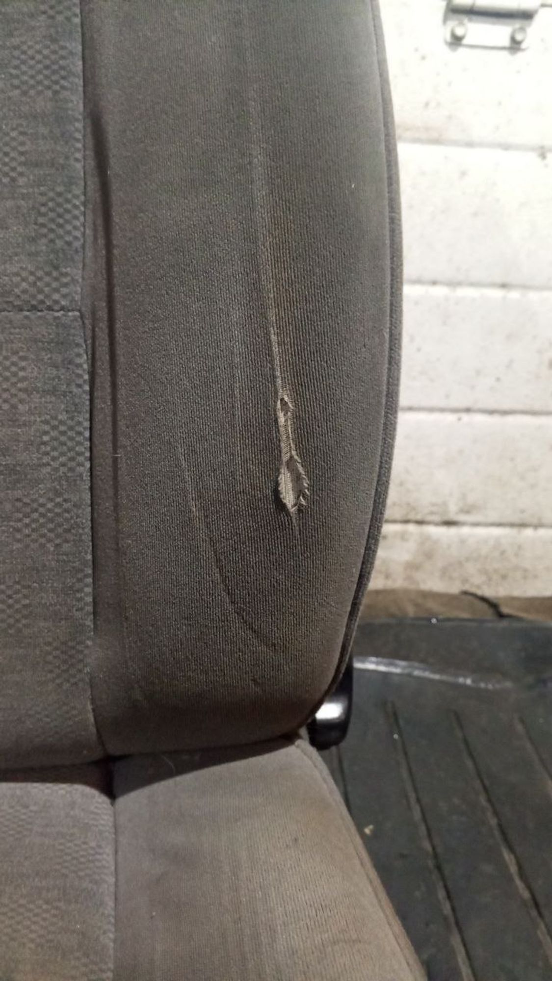 https://ycs.partsauto.market/partsauto-images/thmbs/userImages/7cfef6f3f711b4301ce5946b404c3455/part/a458c1ab-add4-4b93-87bf-6c8e04ae1bc6_1735392912231.jpg