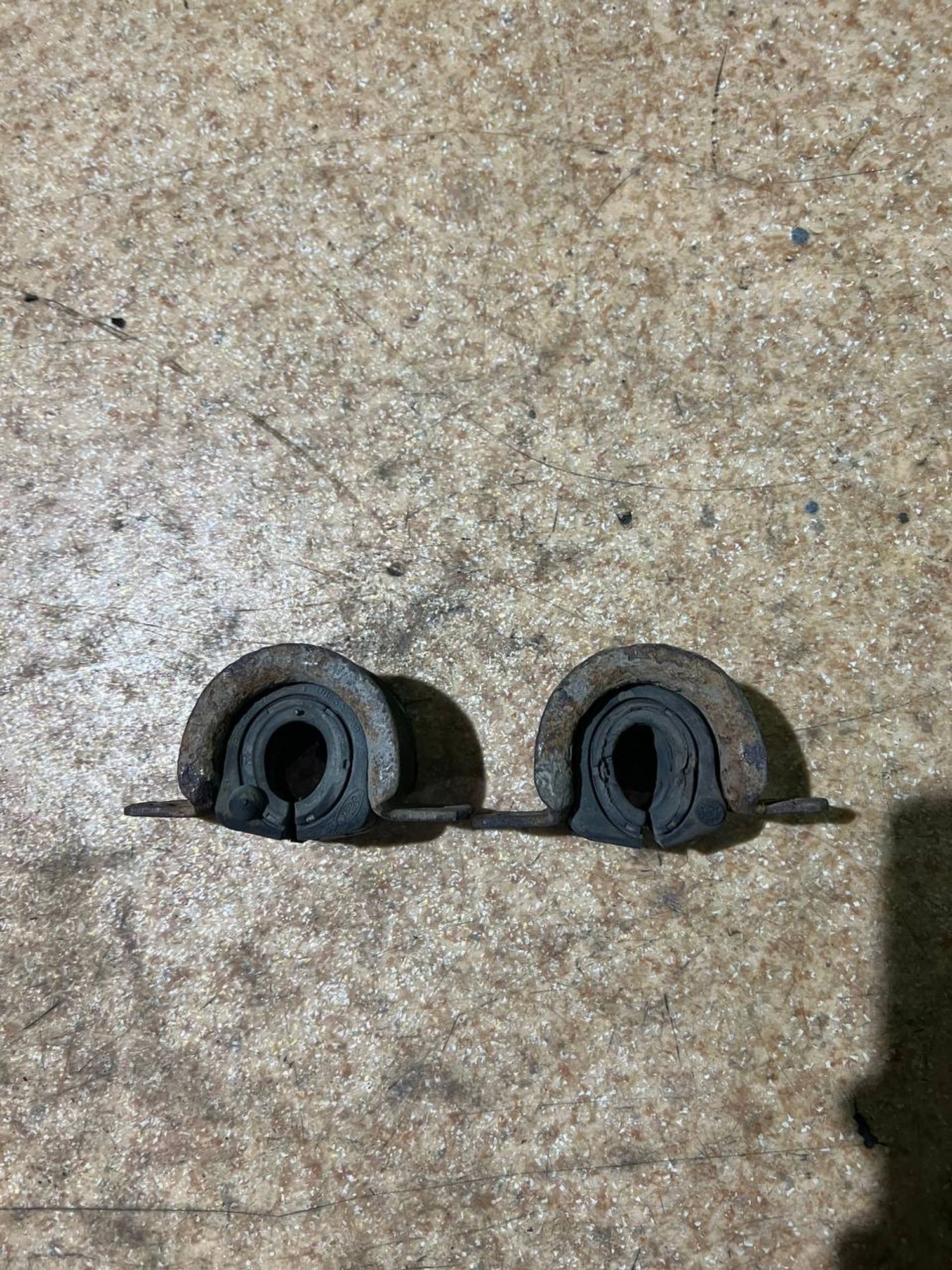 https://ycs.partsauto.market/partsauto-images/thmbs/userImages/7cfef6f3f711b4301ce5946b404c3455/part/a5c8f47c-080c-42ad-8189-b95a75703069_1731930036326.jpg