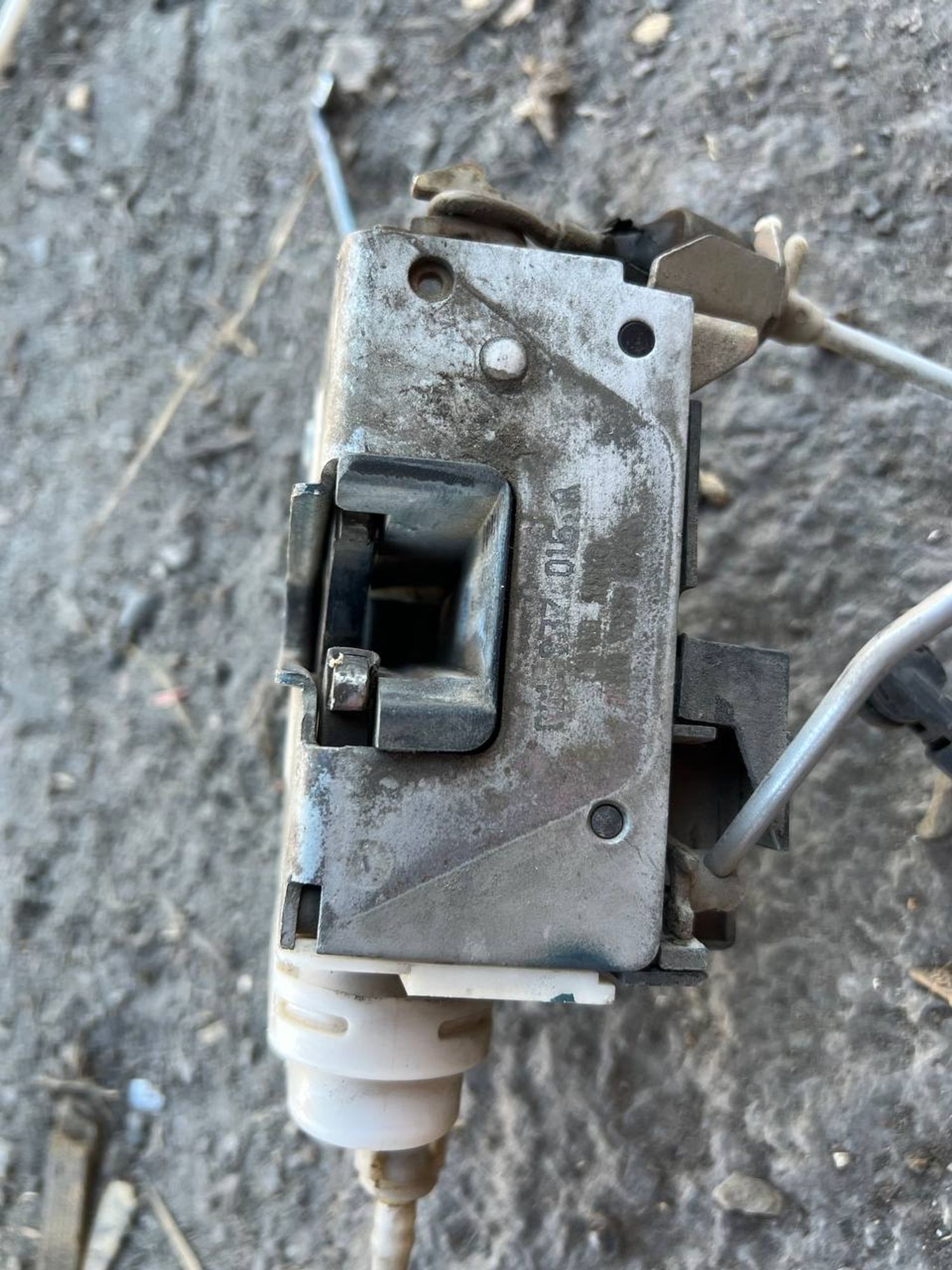 https://ycs.partsauto.market/partsauto-images/thmbs/userImages/7cfef6f3f711b4301ce5946b404c3455/part/a5d7d092-8761-49e3-8977-f65d12f2fac1_1775111116516.jpg