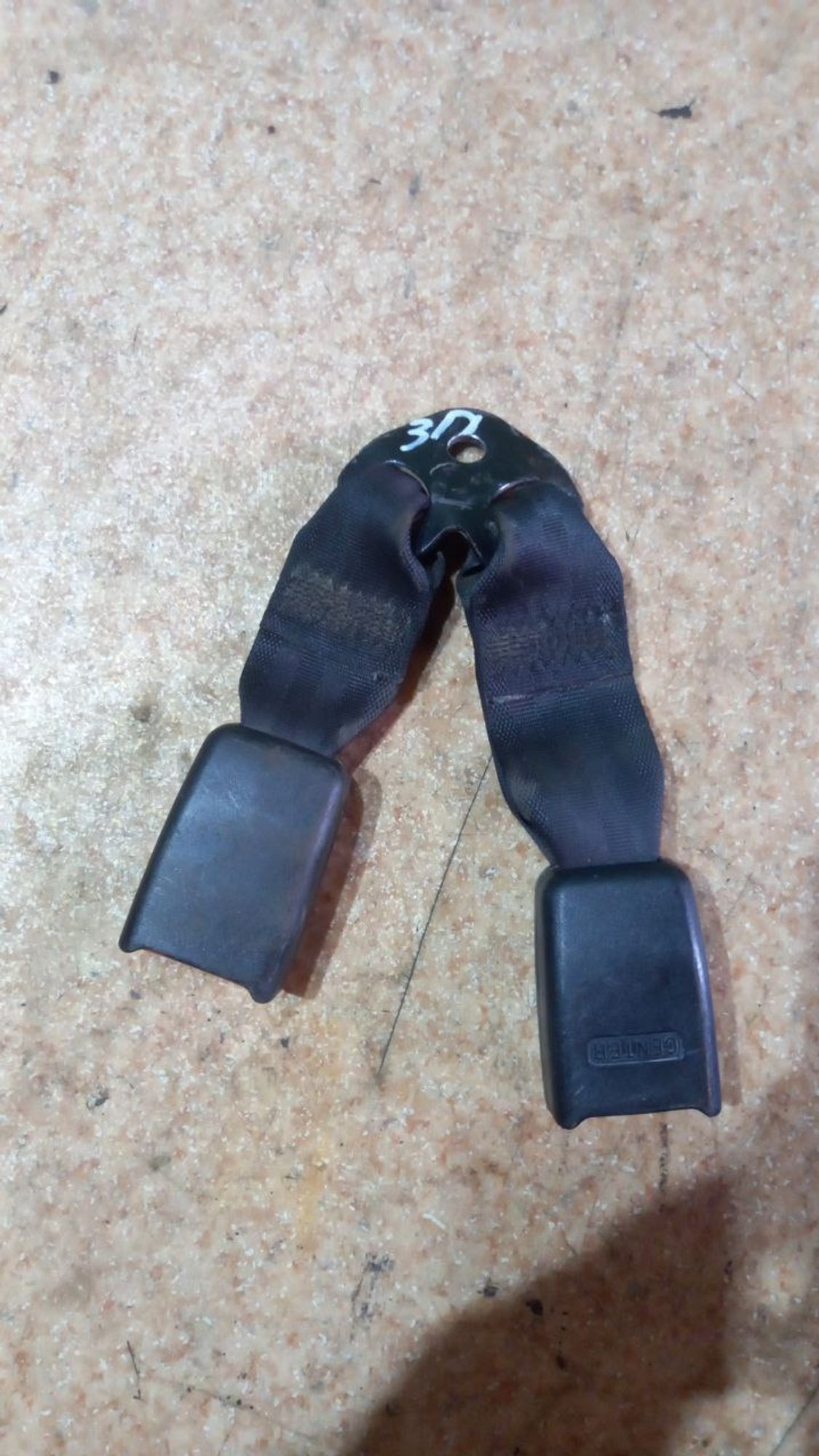 https://ycs.partsauto.market/partsauto-images/thmbs/userImages/7cfef6f3f711b4301ce5946b404c3455/part/ac7e8bc2-d837-4d6e-9c53-8e9a267dd266_1720784193859.jpg