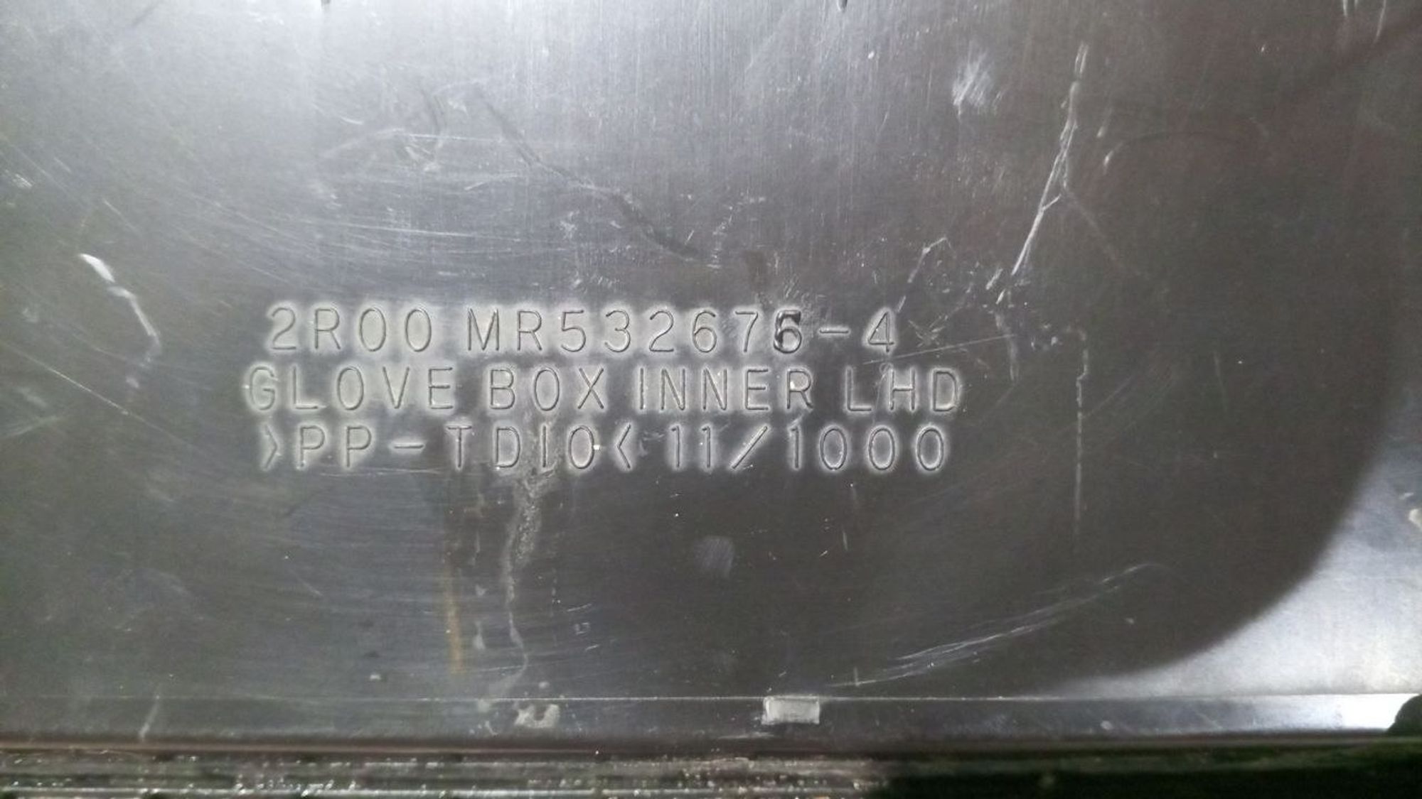 https://ycs.partsauto.market/partsauto-images/thmbs/userImages/7cfef6f3f711b4301ce5946b404c3455/part/ae36d73f-1a38-42a0-9f33-3f29c1af93f9_1731956481522.jpg