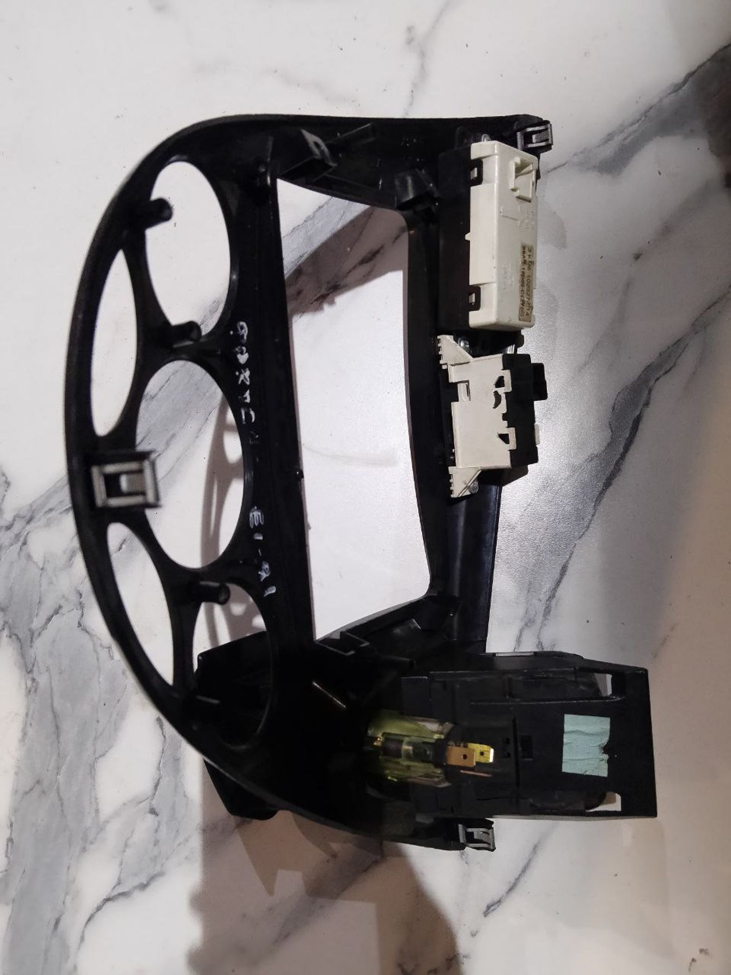 https://ycs.partsauto.market/partsauto-images/thmbs/userImages/7cfef6f3f711b4301ce5946b404c3455/part/b1729d2e-6b7a-4f2f-95ba-b992ede1d990_1730536964530.jpg