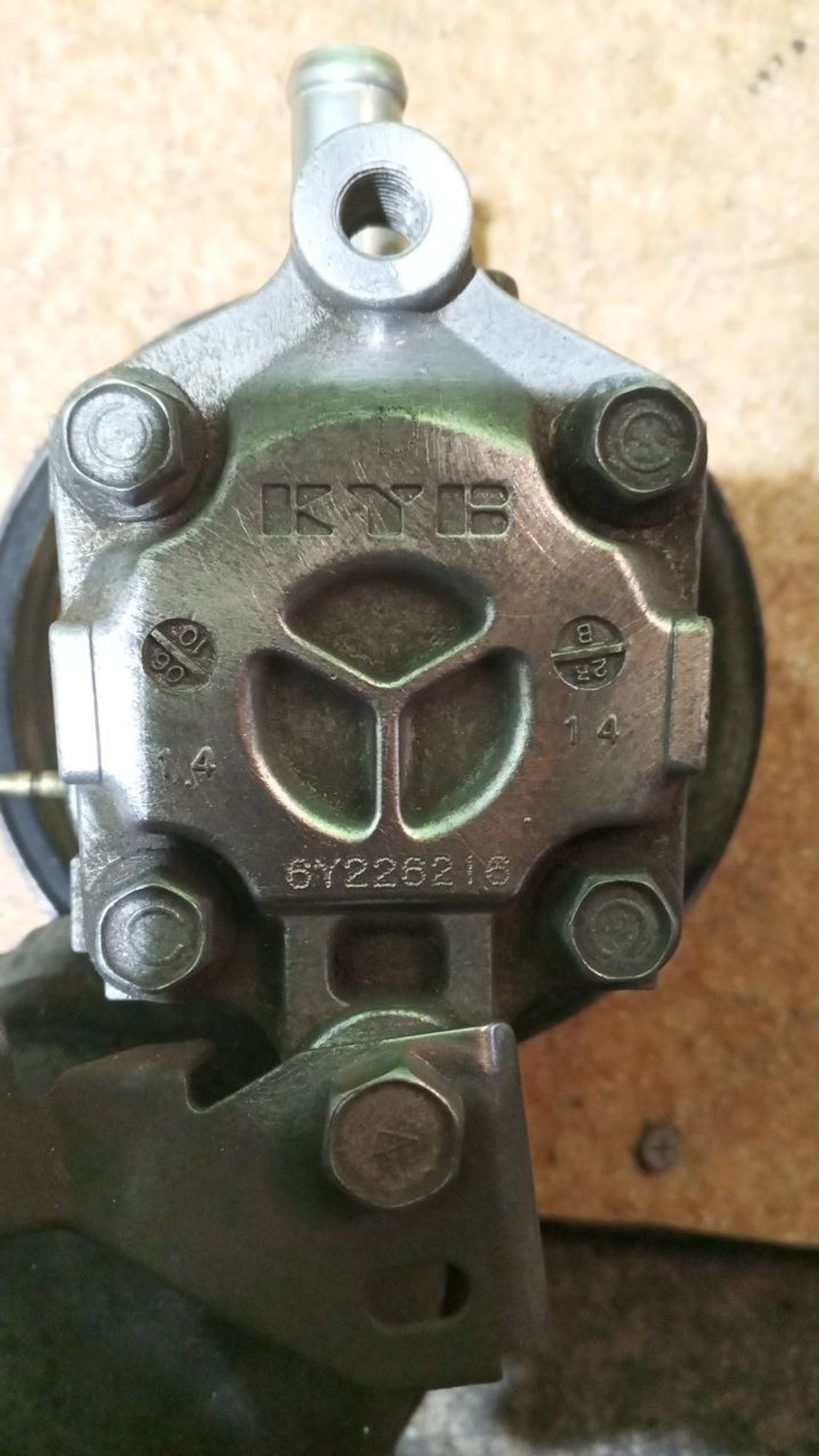 https://ycs.partsauto.market/partsauto-images/thmbs/userImages/7cfef6f3f711b4301ce5946b404c3455/part/b22c36fe-a940-4ba6-b395-3907808ed985_1731696484987.jpg