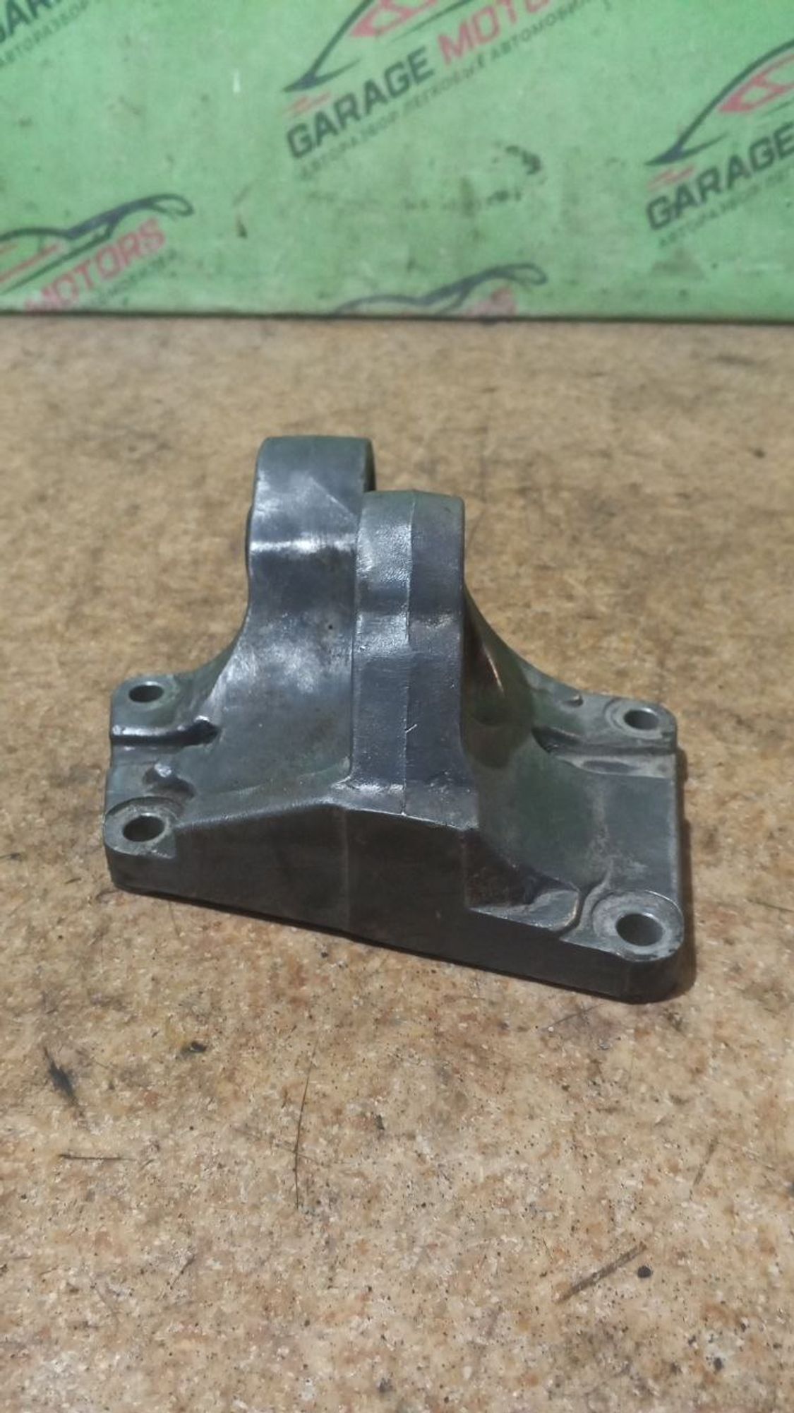 https://ycs.partsauto.market/partsauto-images/thmbs/userImages/7cfef6f3f711b4301ce5946b404c3455/part/b7284235-f753-44a6-b6b9-90d1d90113a0_1737721965623.jpg