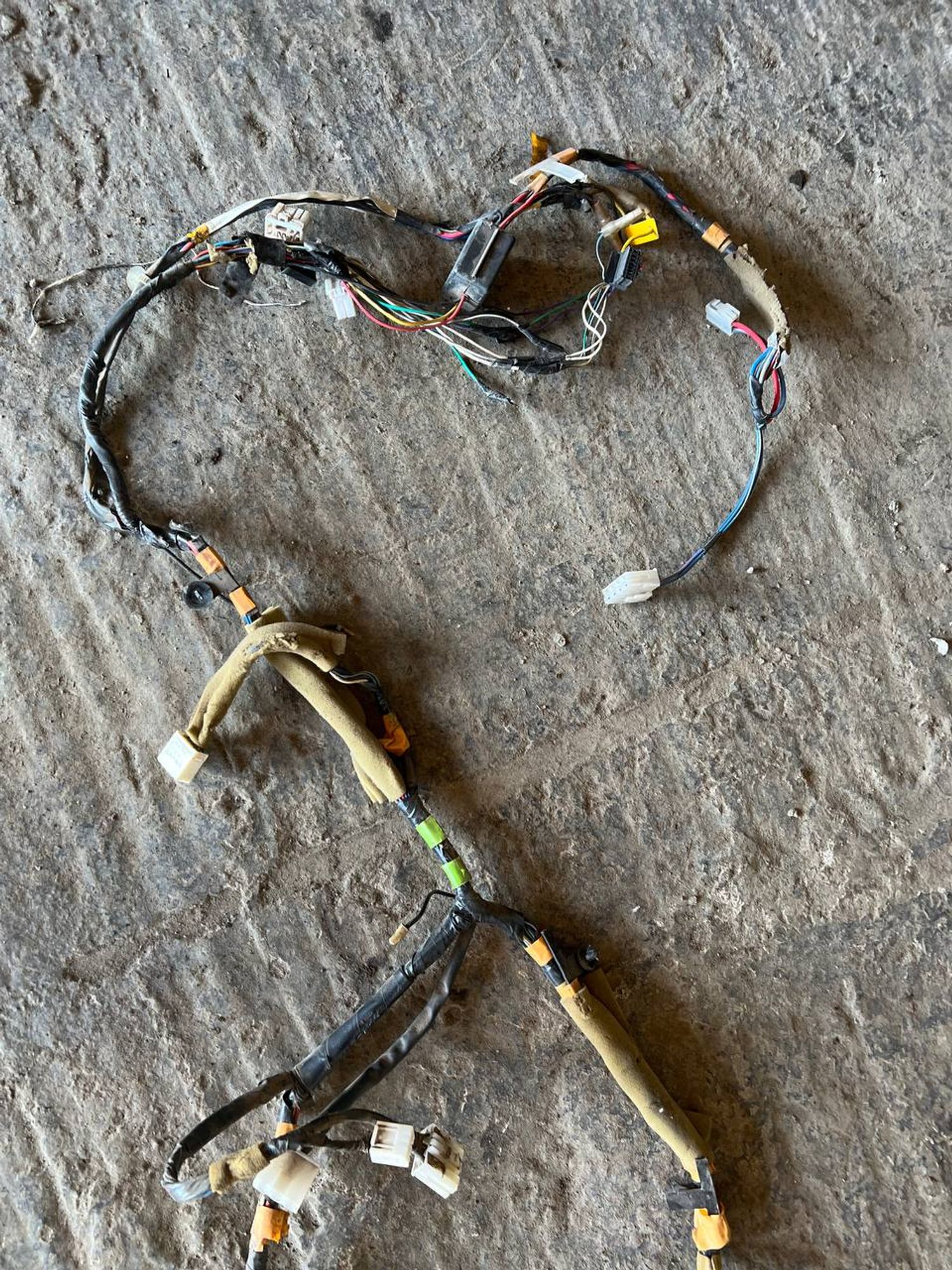 https://ycs.partsauto.market/partsauto-images/thmbs/userImages/7cfef6f3f711b4301ce5946b404c3455/part/c5daed86-883c-4185-8f91-7143eb61dfd1_1712406682885.jpg