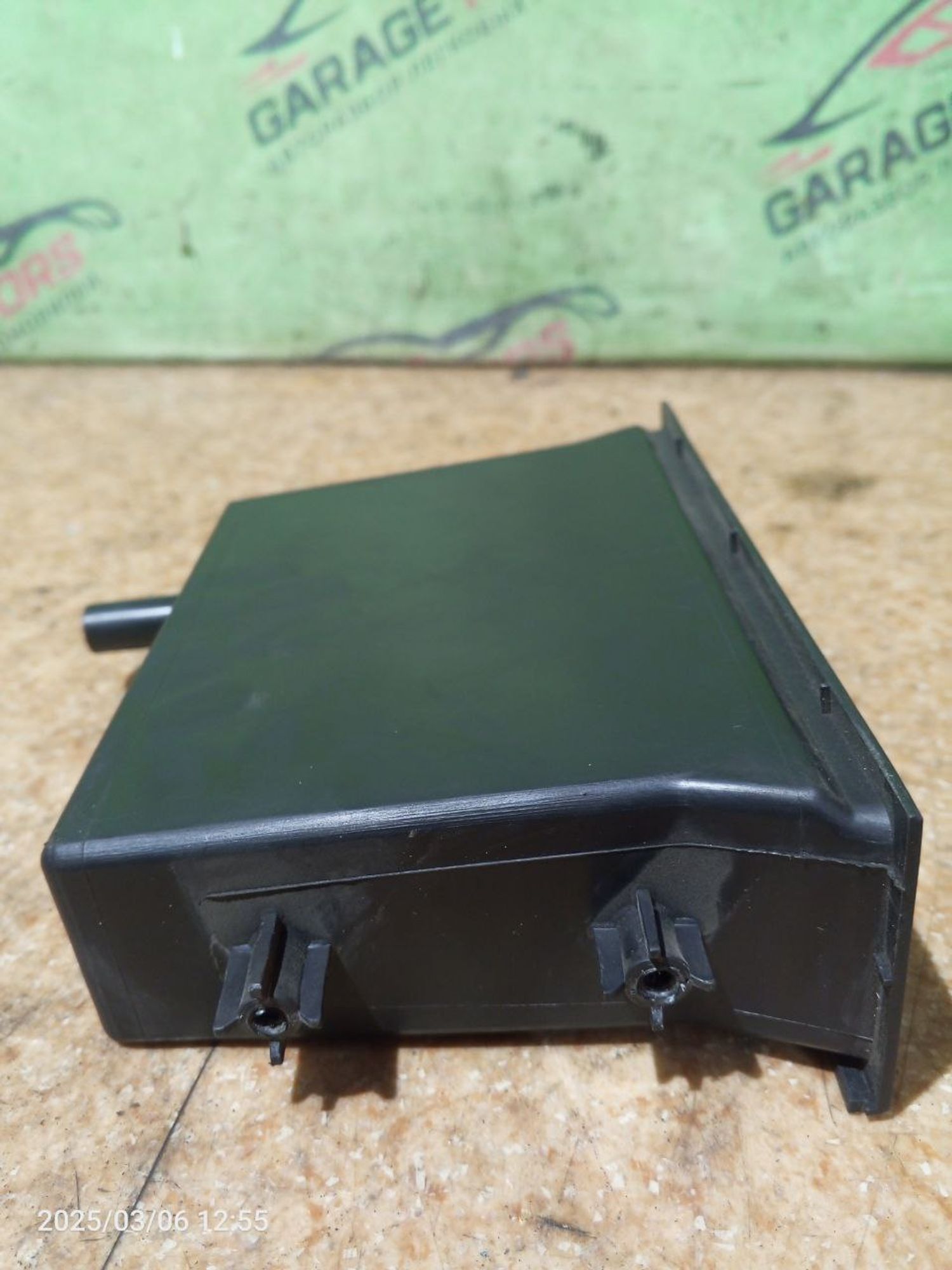https://ycs.partsauto.market/partsauto-images/thmbs/userImages/7cfef6f3f711b4301ce5946b404c3455/part/c6dff43f-5af0-4fa3-96ad-30ca215eef57_1741280140575.jpg