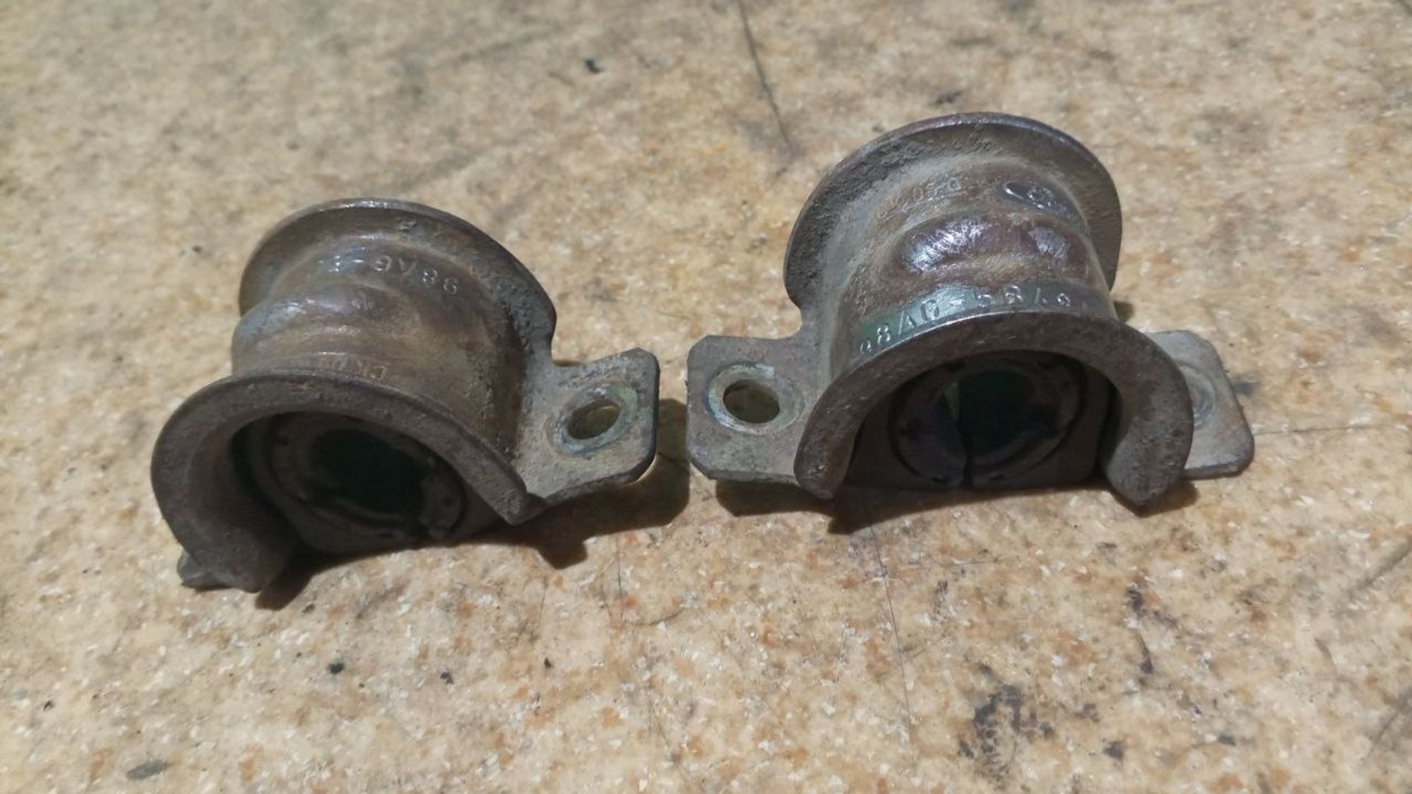 https://ycs.partsauto.market/partsauto-images/thmbs/userImages/7cfef6f3f711b4301ce5946b404c3455/part/ccf16632-8bc8-457a-b372-d1f35fc16163_1734116912377.jpg