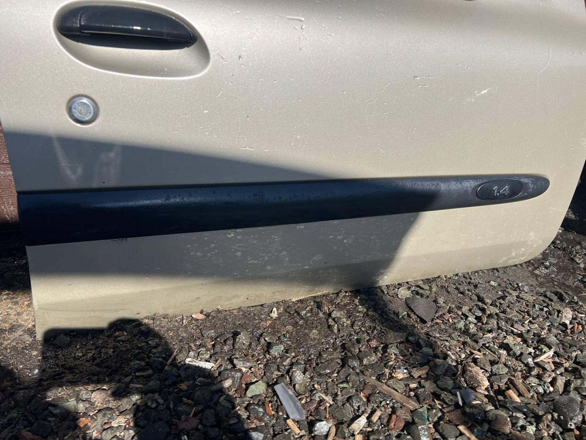 https://ycs.partsauto.market/partsauto-images/thmbs/userImages/7cfef6f3f711b4301ce5946b404c3455/part/ce73e809-fc53-4d75-bc7f-66021323a60e_1742899791488.jpg