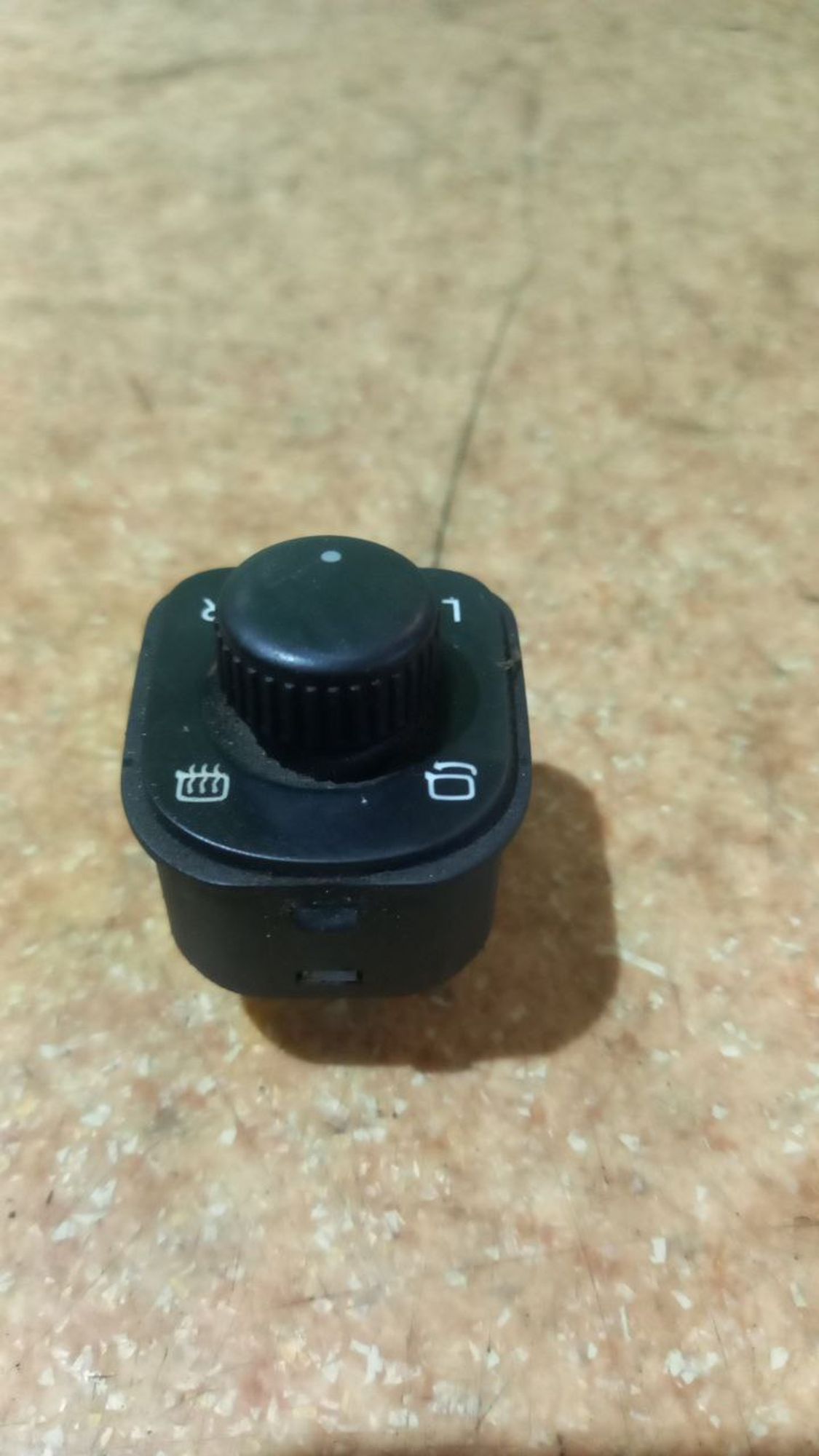 https://ycs.partsauto.market/partsauto-images/thmbs/userImages/7cfef6f3f711b4301ce5946b404c3455/part/d91aeb4c-f0c5-419d-91d7-ea1d57bc370d_1722775260748.jpg