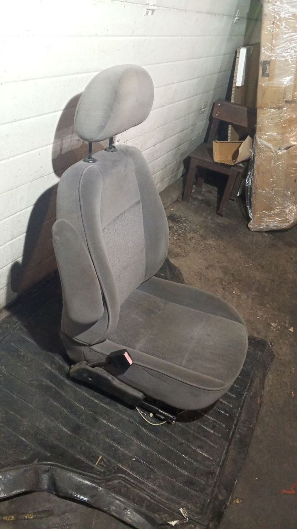 https://ycs.partsauto.market/partsauto-images/thmbs/userImages/7cfef6f3f711b4301ce5946b404c3455/part/d9bcc8b0-2add-4f17-8acf-65aca883a0ef_1735392912691.jpg