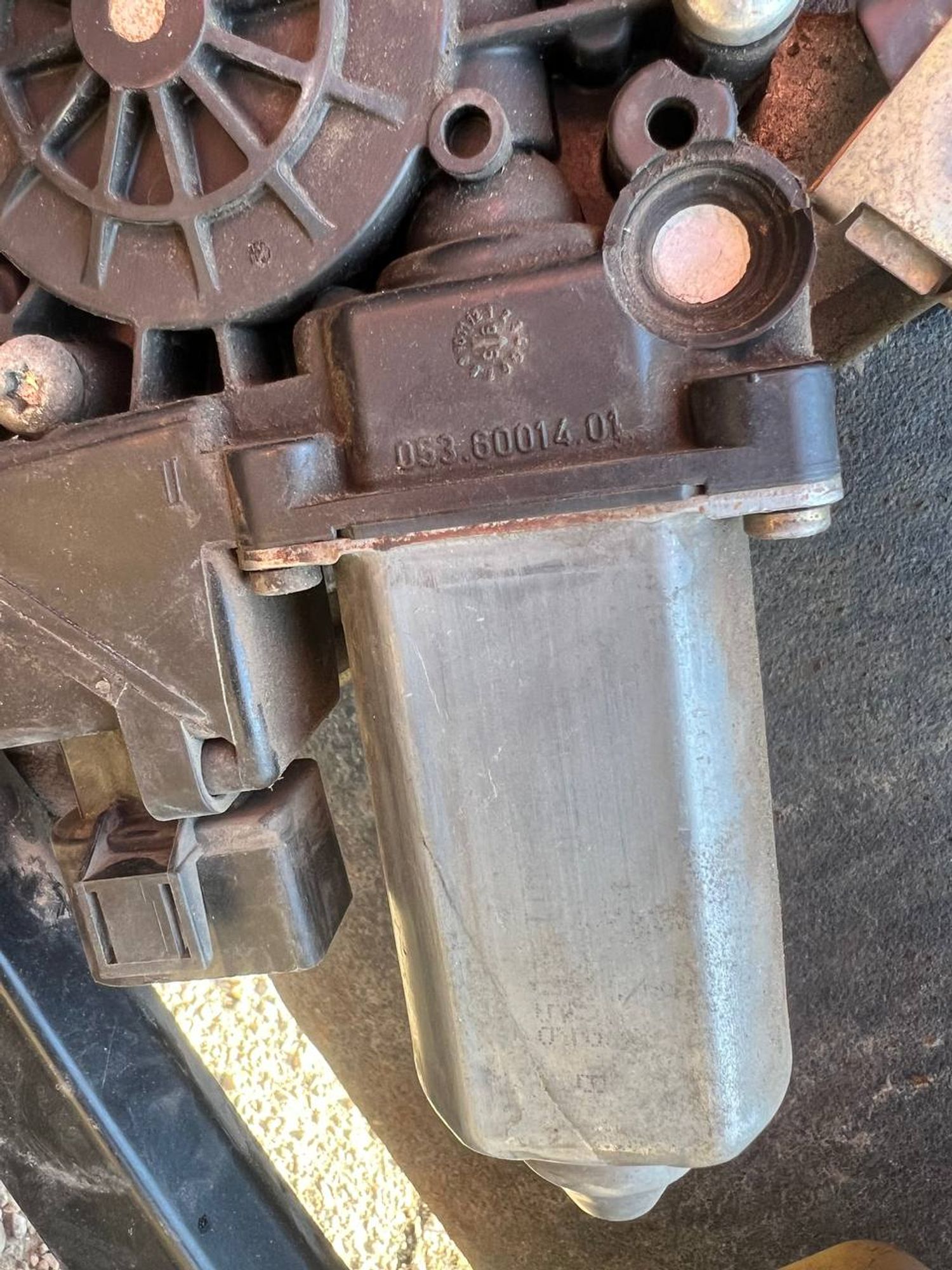 https://ycs.partsauto.market/partsauto-images/thmbs/userImages/7cfef6f3f711b4301ce5946b404c3455/part/e13c6e0a-c2f9-4419-b9a2-2427f1f3d9da_1775110567318.jpg