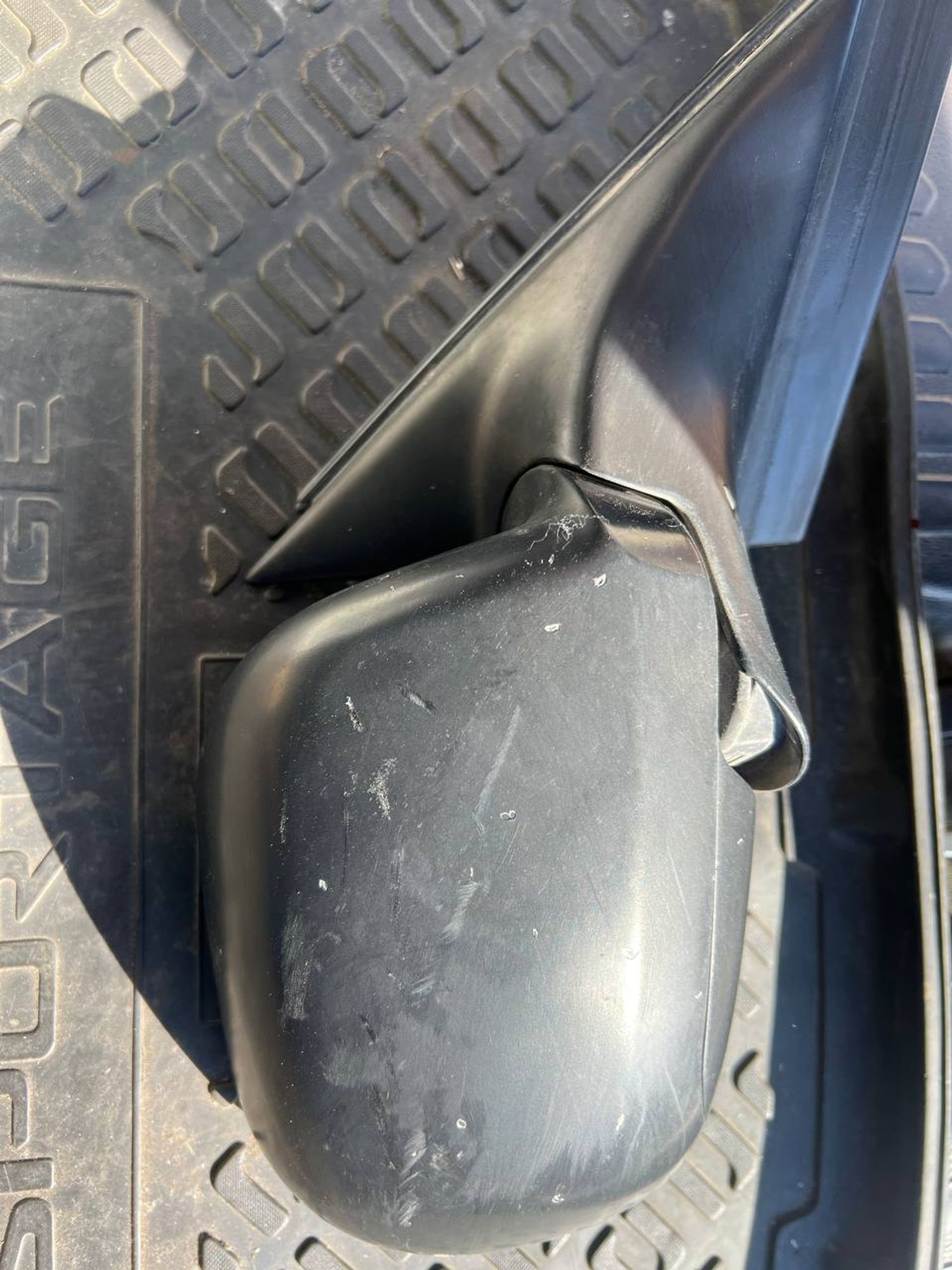 https://ycs.partsauto.market/partsauto-images/thmbs/userImages/7cfef6f3f711b4301ce5946b404c3455/part/e2681eff-273a-4bd0-905a-5ee0329600b2_1775110100826.jpg