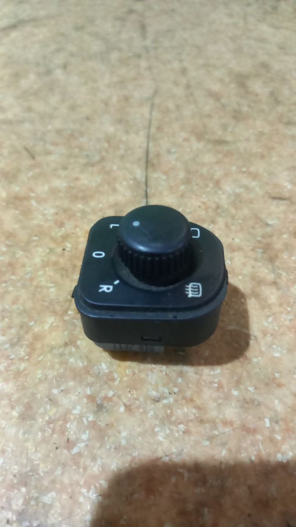 https://ycs.partsauto.market/partsauto-images/thmbs/userImages/7cfef6f3f711b4301ce5946b404c3455/part/e36e885f-f8e8-4c32-8a46-3f255243272f_1722775260819.jpg