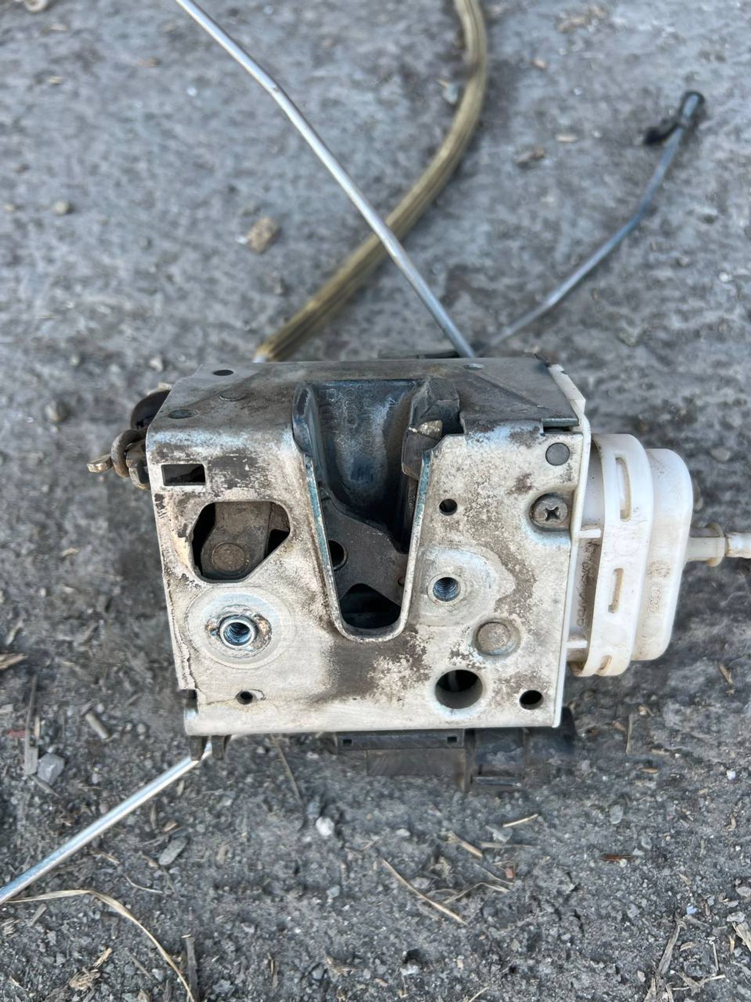 https://ycs.partsauto.market/partsauto-images/thmbs/userImages/7cfef6f3f711b4301ce5946b404c3455/part/e53b209b-61c9-4cce-bb9d-b87bbaf427fd_1775111116760.jpg
