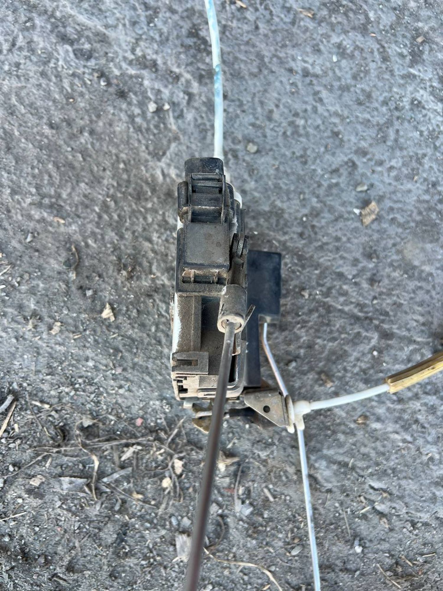 https://ycs.partsauto.market/partsauto-images/thmbs/userImages/7cfef6f3f711b4301ce5946b404c3455/part/eaf8cbd1-4d4c-4d6f-a9f8-bbe85ab2387d_1775111116517.jpg