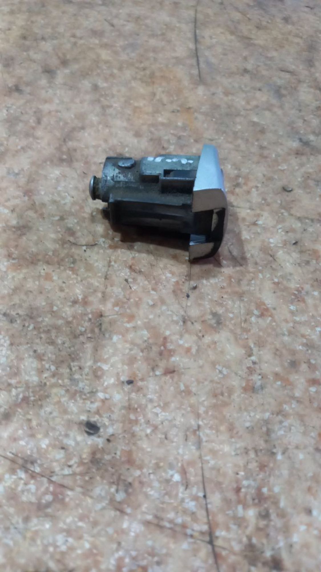 https://ycs.partsauto.market/partsauto-images/thmbs/userImages/7cfef6f3f711b4301ce5946b404c3455/part/f838df09-967e-4dc0-8112-df469f29ef2a_1720110992455.jpg