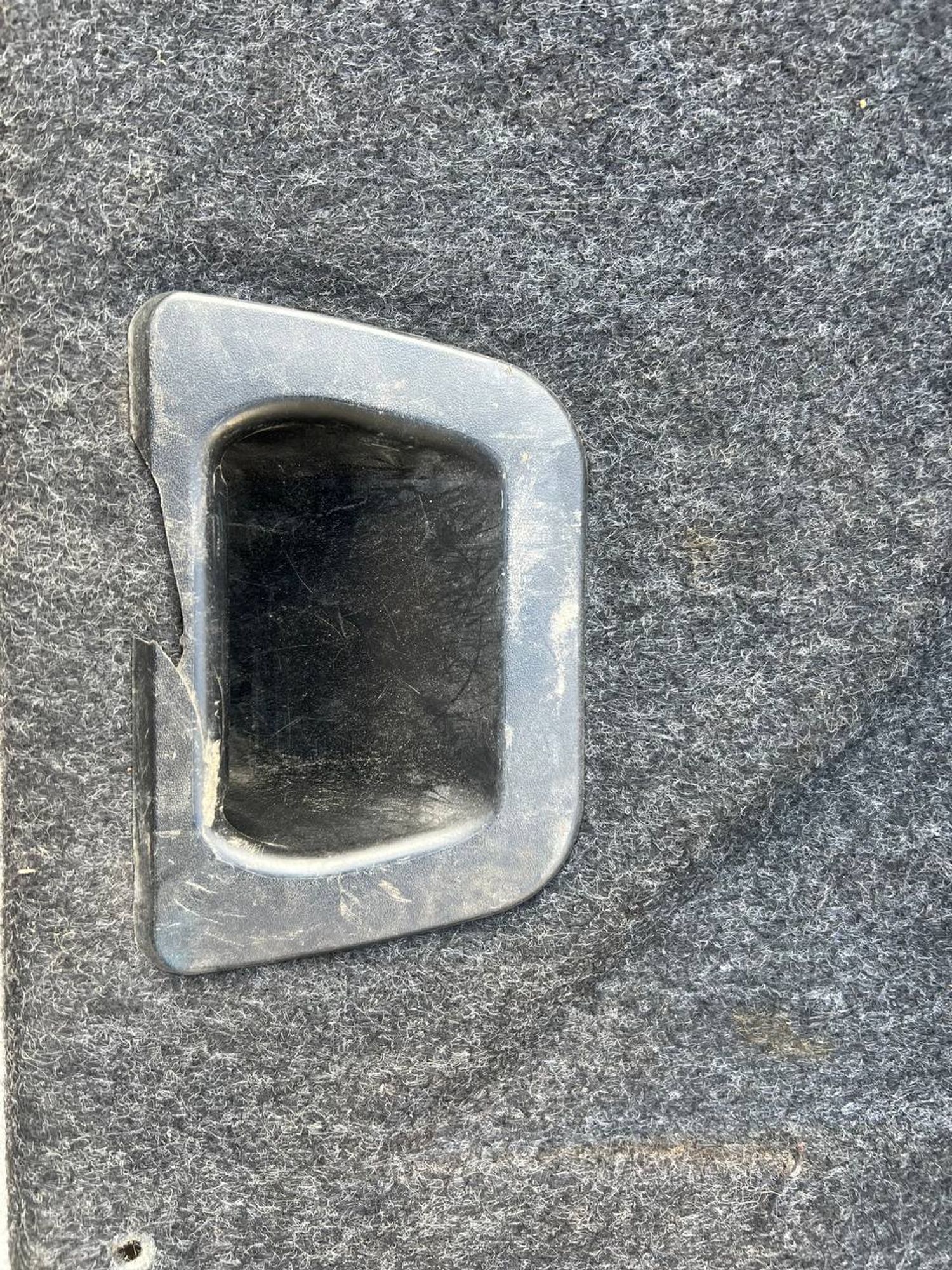 https://ycs.partsauto.market/partsauto-images/thmbs/userImages/7cfef6f3f711b4301ce5946b404c3455/part/fc949a11-07f2-4894-b7f2-46ebd715bcdd_1775587618736.jpg