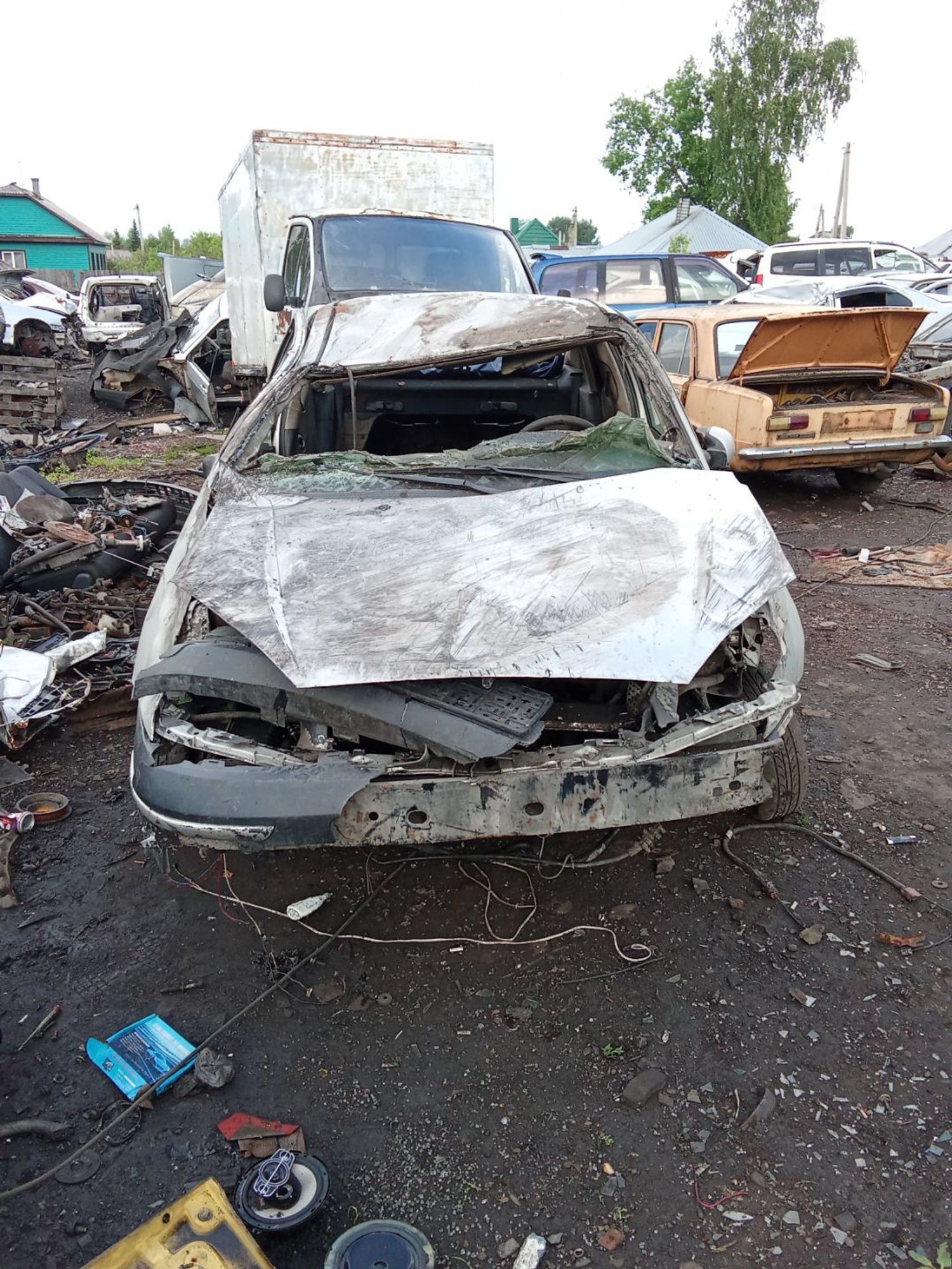 https://ycs.partsauto.market/partsauto-images/thmbs/userImages/7ed63c96fe685f431889ec34ef8f13b8/car/e4a49c8f-0ca1-4db3-a00d-45f09cc34a1c_1781487773010.jpg
