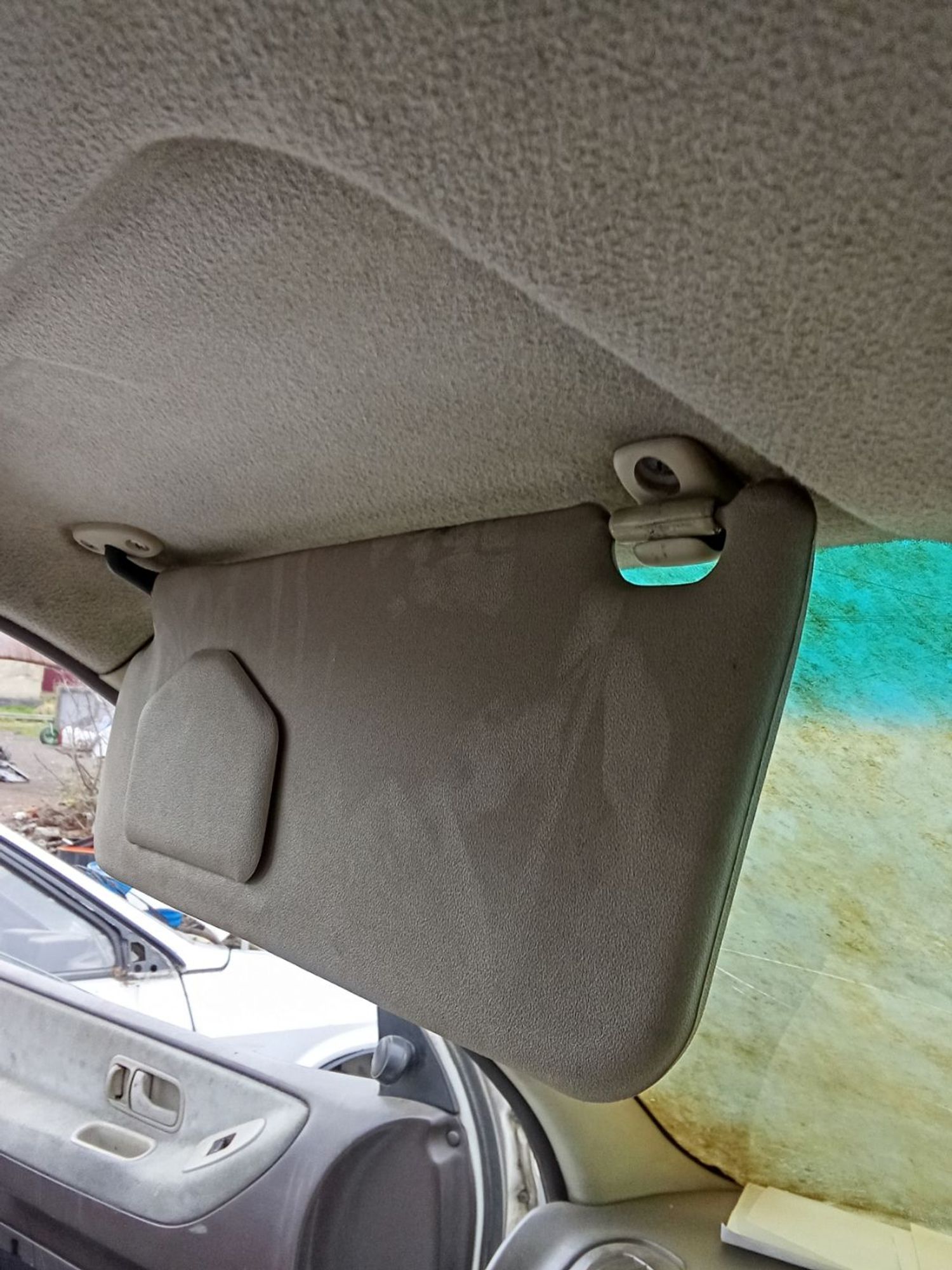 https://ycs.partsauto.market/partsauto-images/thmbs/userImages/7ed63c96fe685f431889ec34ef8f13b8/part/00647223-3a20-436d-9c38-5a24222780a5_1778666142389.jpg