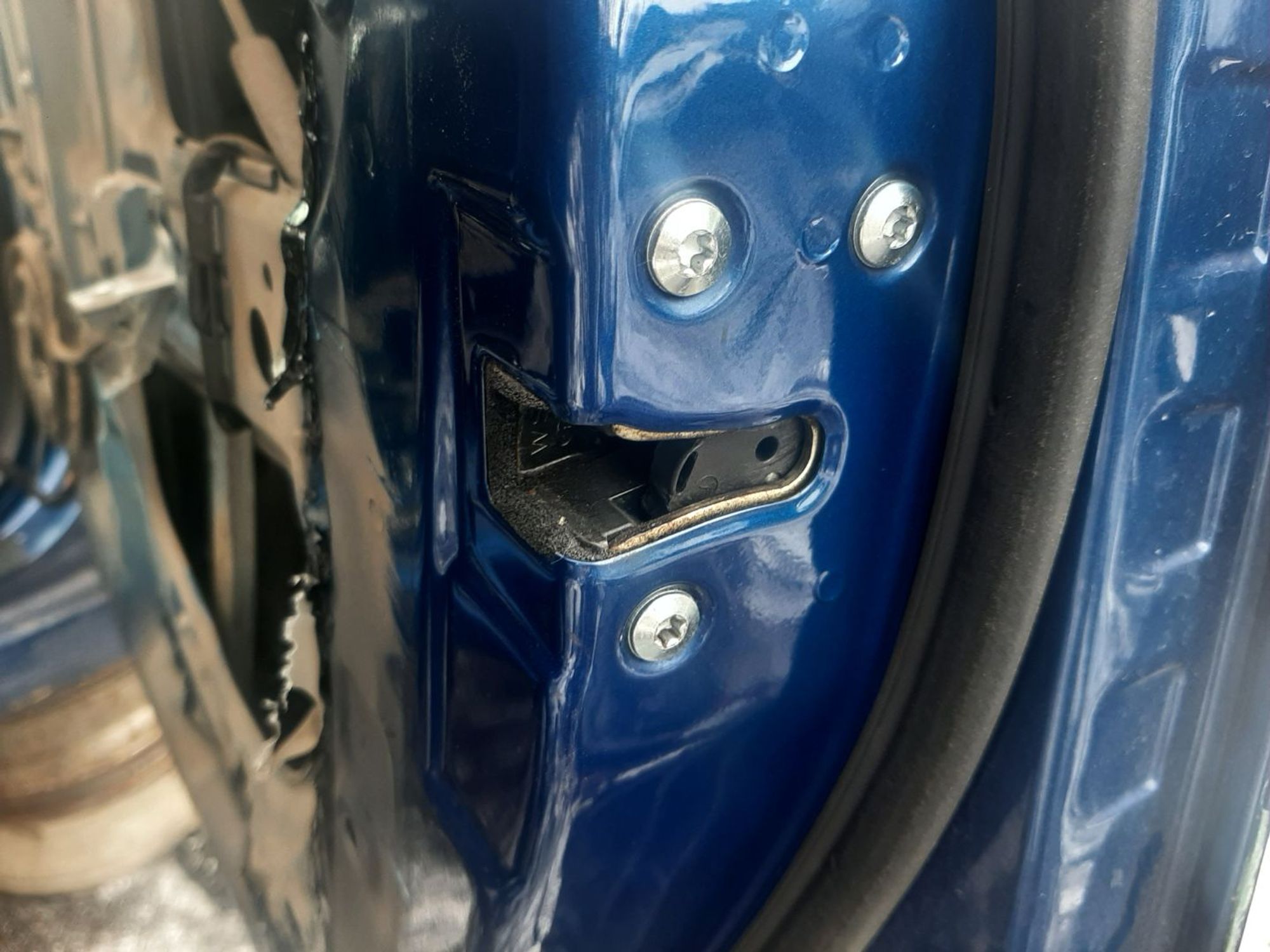 https://ycs.partsauto.market/partsauto-images/thmbs/userImages/7ed63c96fe685f431889ec34ef8f13b8/part/00f97a17-308f-476b-9e3c-c3453204b059_1774345948692.jpg