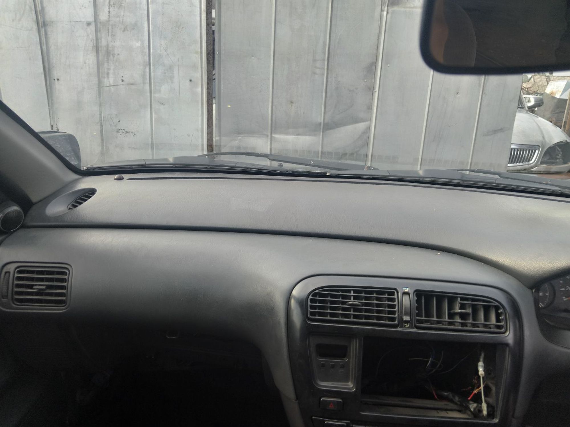 https://ycs.partsauto.market/partsauto-images/thmbs/userImages/7ed63c96fe685f431889ec34ef8f13b8/part/04c568a0-0aa7-4669-9e18-f532702306e1_1785239333867.jpg