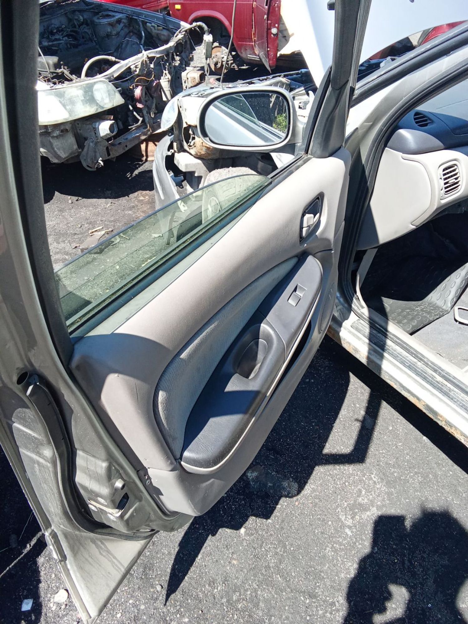 https://ycs.partsauto.market/partsauto-images/thmbs/userImages/7ed63c96fe685f431889ec34ef8f13b8/part/07610710-2afb-445c-979f-846c22c85a45_1780380951110.jpg