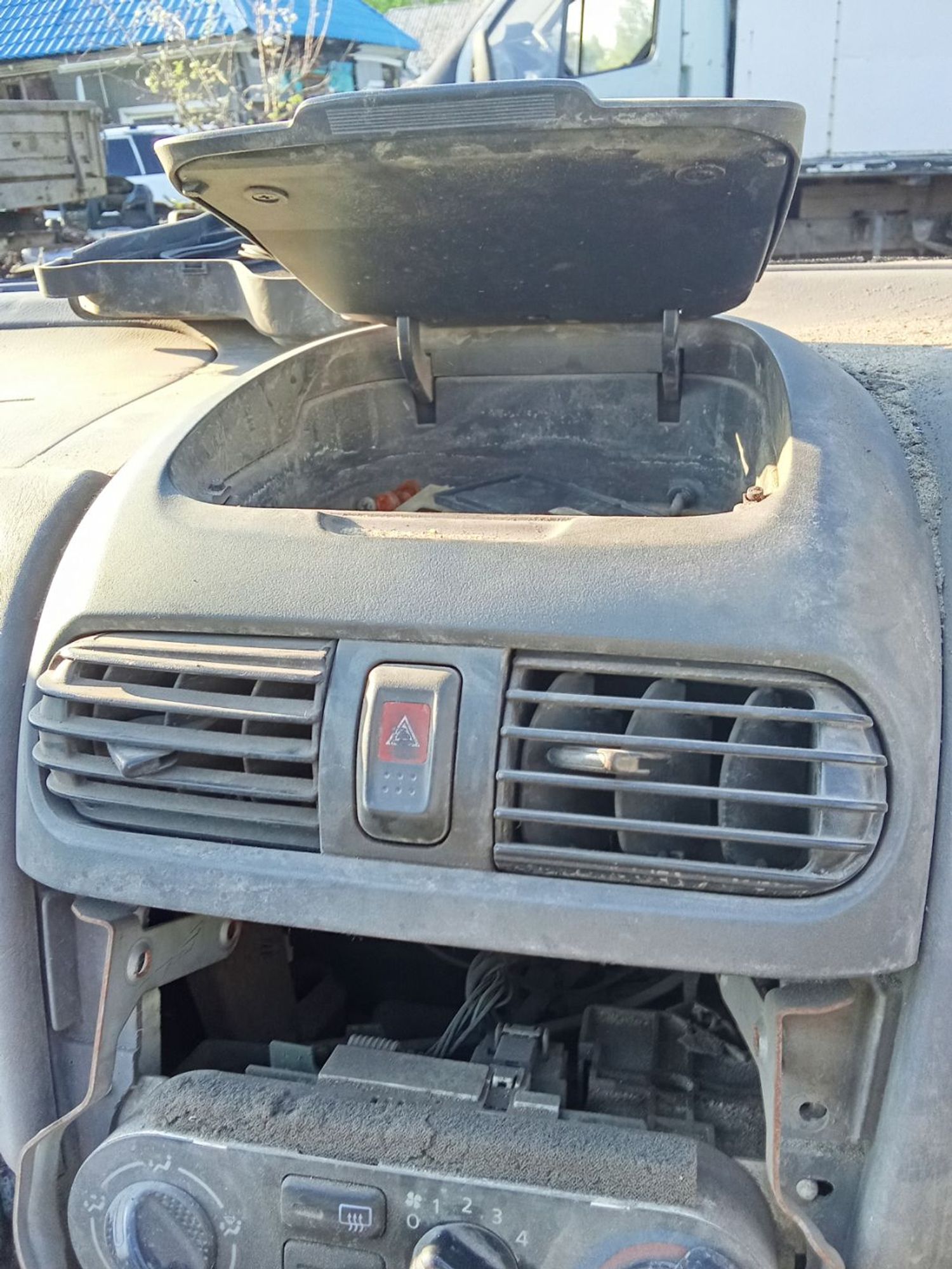 https://ycs.partsauto.market/partsauto-images/thmbs/userImages/7ed63c96fe685f431889ec34ef8f13b8/part/087002cc-066b-48dd-be98-082cc464cb44_1780748725264.jpg