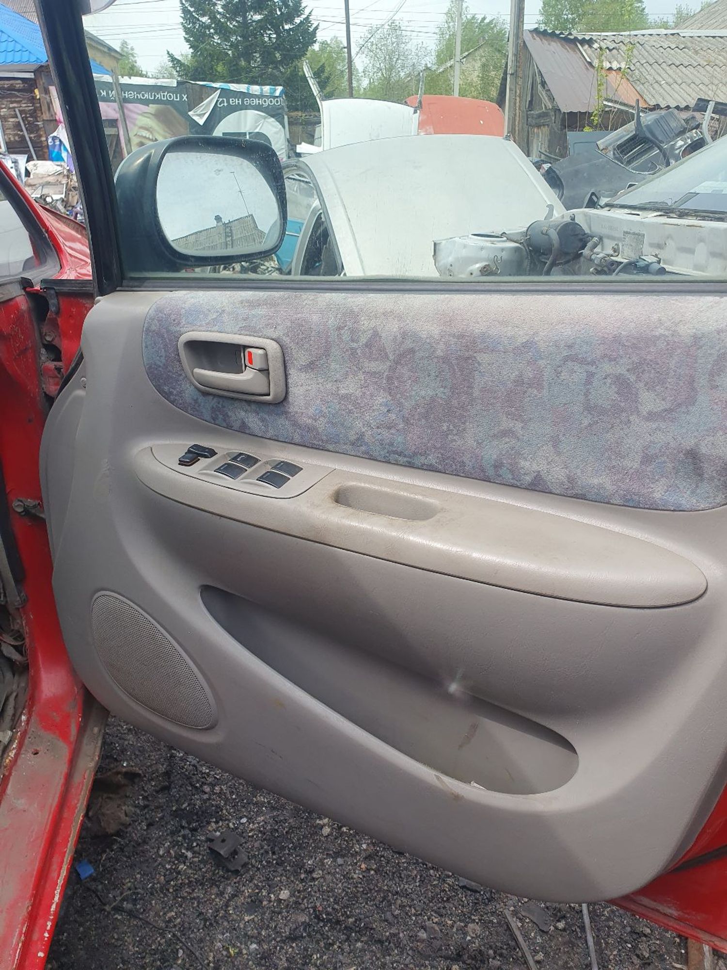 https://ycs.partsauto.market/partsauto-images/thmbs/userImages/7ed63c96fe685f431889ec34ef8f13b8/part/097ee16e-45a1-4e74-b634-1267010a7acf_1779346790217.jpg