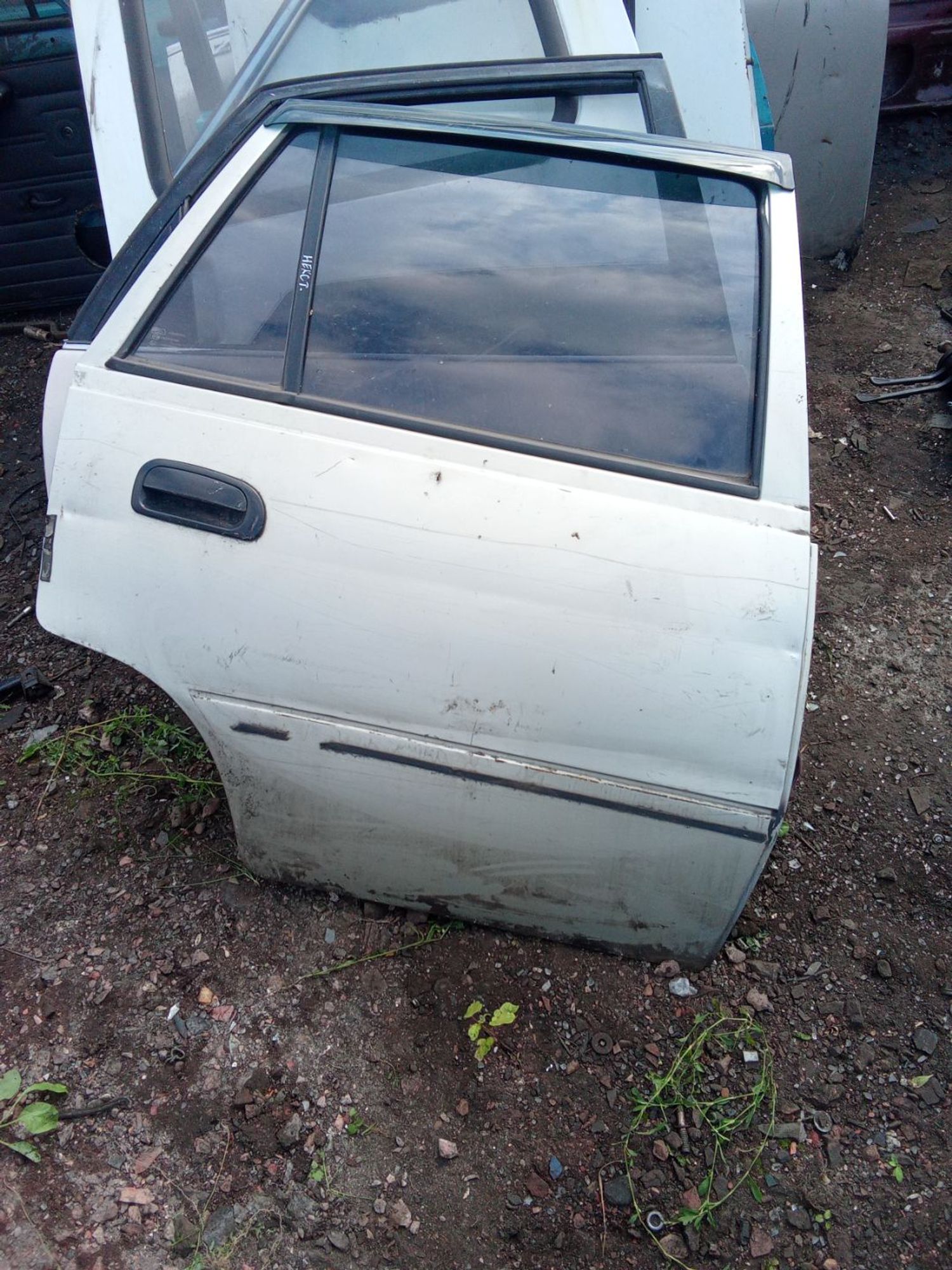 https://ycs.partsauto.market/partsauto-images/thmbs/userImages/7ed63c96fe685f431889ec34ef8f13b8/part/0a6f7297-09d1-4749-a343-2939dd2e08c4_1786353190478.jpg