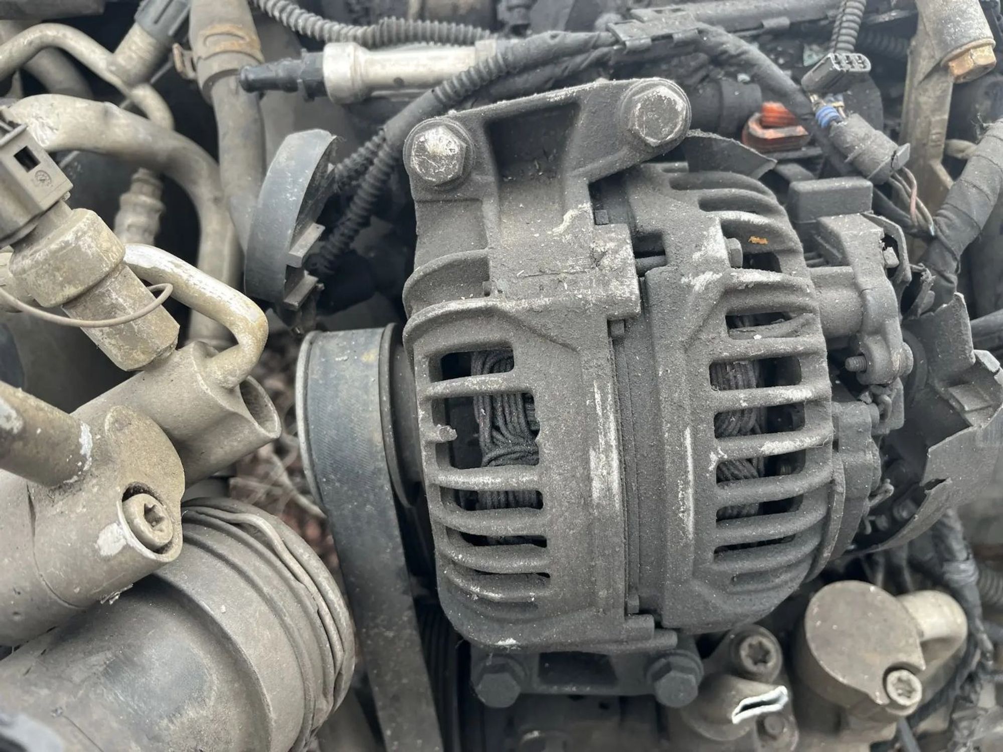 https://ycs.partsauto.market/partsauto-images/thmbs/userImages/7ed63c96fe685f431889ec34ef8f13b8/part/0c3490c7-669c-4ee1-bac7-92ff6da74abf_1779165927652.jpg