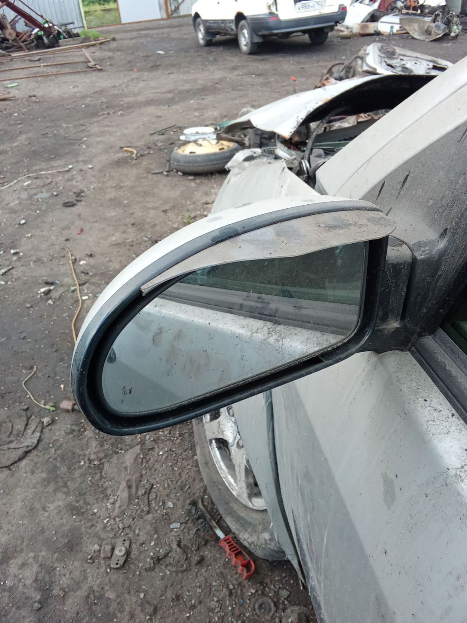 https://ycs.partsauto.market/partsauto-images/thmbs/userImages/7ed63c96fe685f431889ec34ef8f13b8/part/0d4a0d88-ffa1-4a99-aa82-829b1c77a0bf_1781498148345.jpg