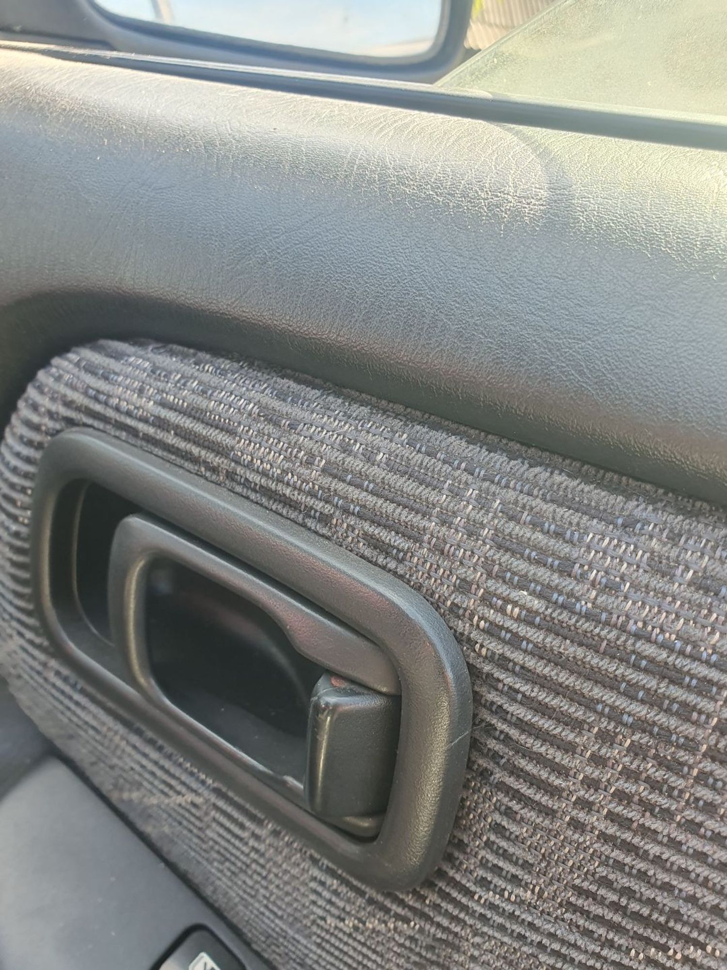 https://ycs.partsauto.market/partsauto-images/thmbs/userImages/7ed63c96fe685f431889ec34ef8f13b8/part/109ce2ad-f161-4a86-9ca9-12369e093042_1779856509081.jpg