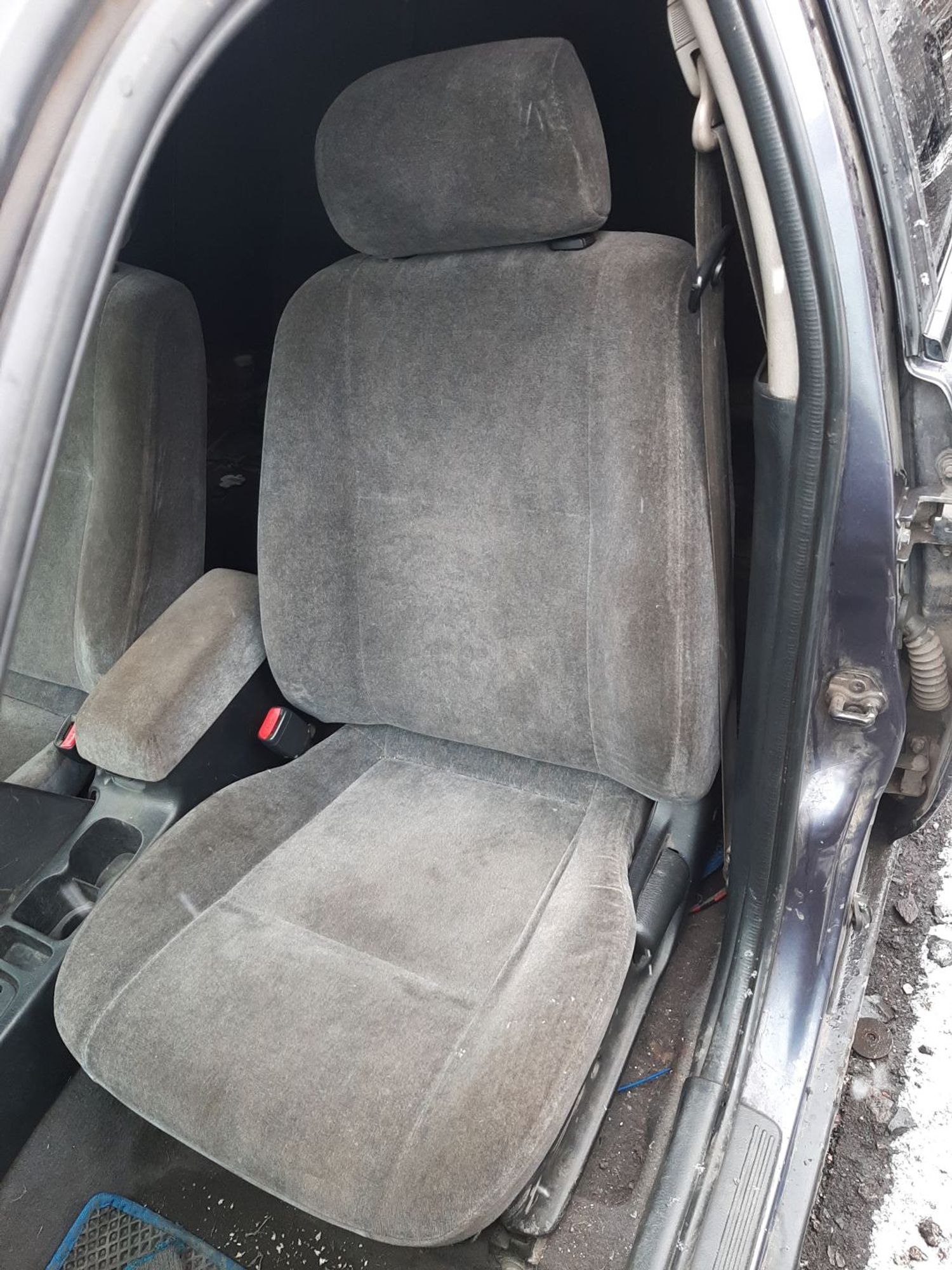 https://ycs.partsauto.market/partsauto-images/thmbs/userImages/7ed63c96fe685f431889ec34ef8f13b8/part/10a92132-dbce-4be7-8207-20fc33ac6928_1776054652999.jpg