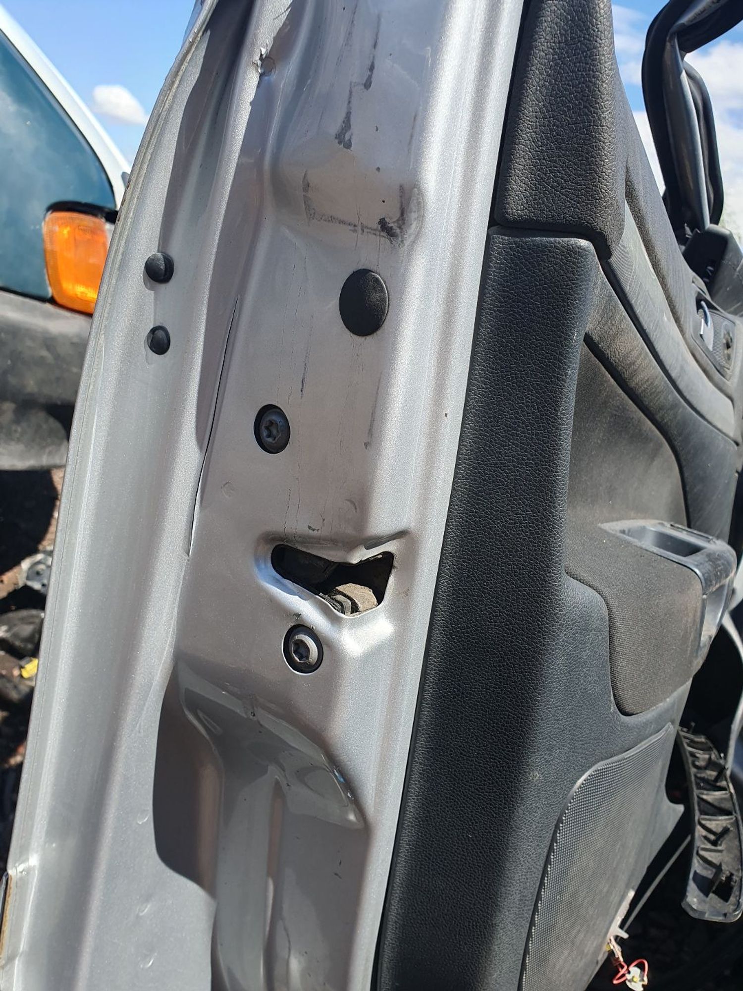 https://ycs.partsauto.market/partsauto-images/thmbs/userImages/7ed63c96fe685f431889ec34ef8f13b8/part/125b655e-3cdf-4891-87b1-7961e2c856bd_1779168510855.jpg
